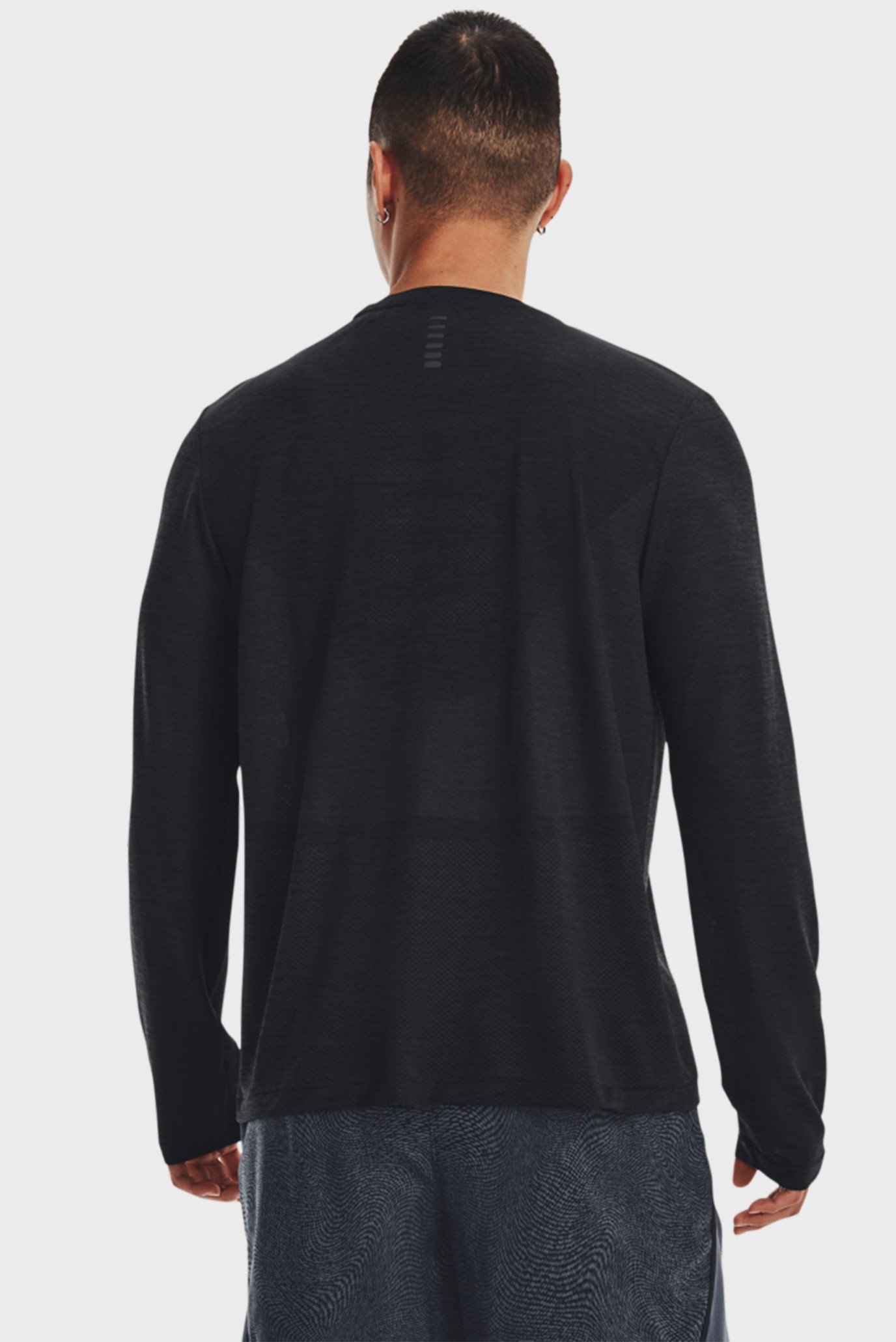 Лонгслив UA SEAMLESS STRIDE LS 3