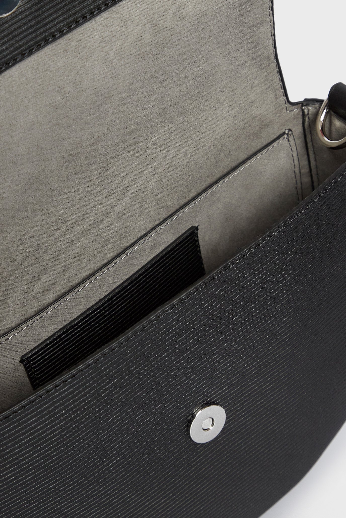 Сумка MINIMAL MONOGRAM SADDLE BAG22 T 10