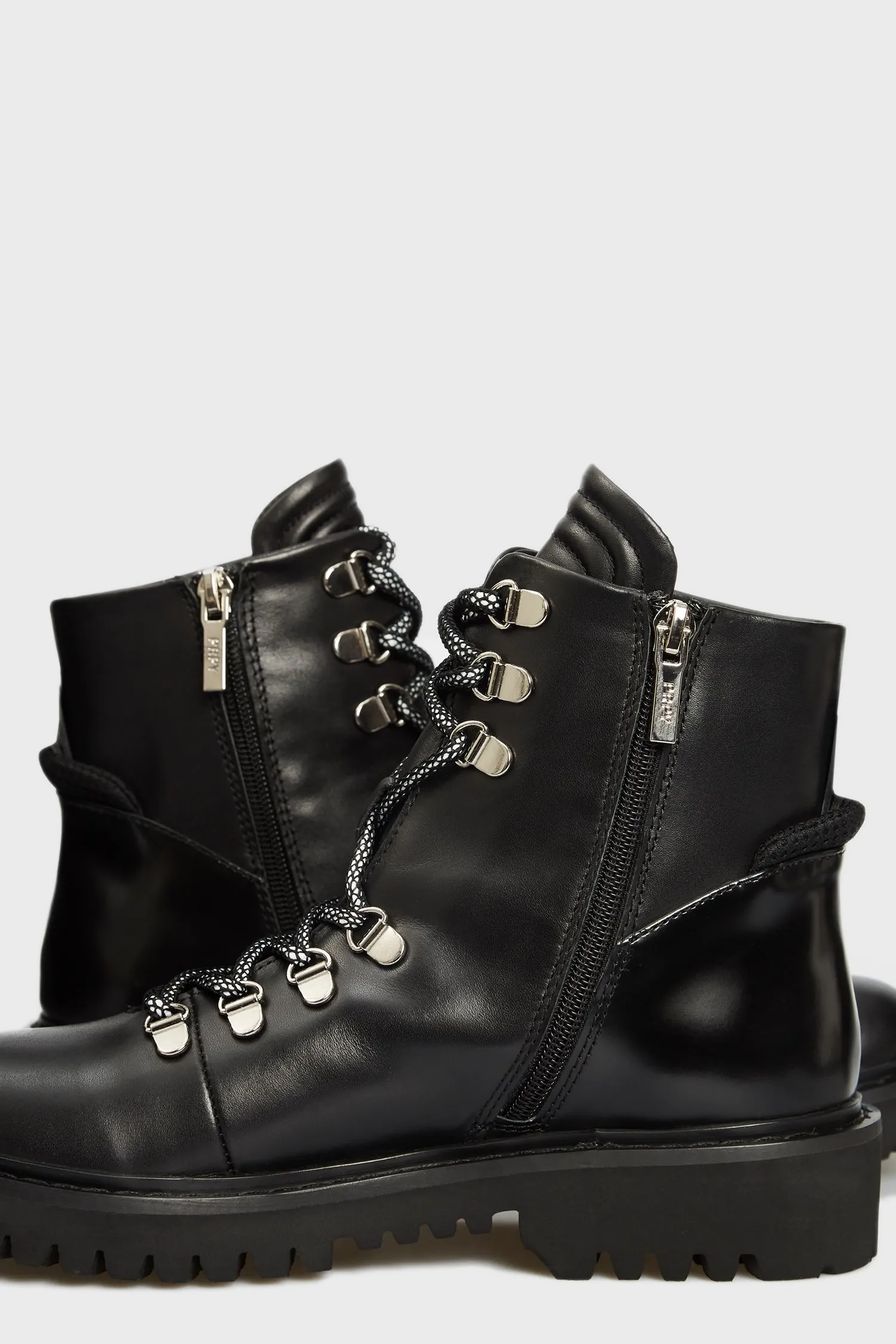 Женские черные кожаные ботинки Dacota 4