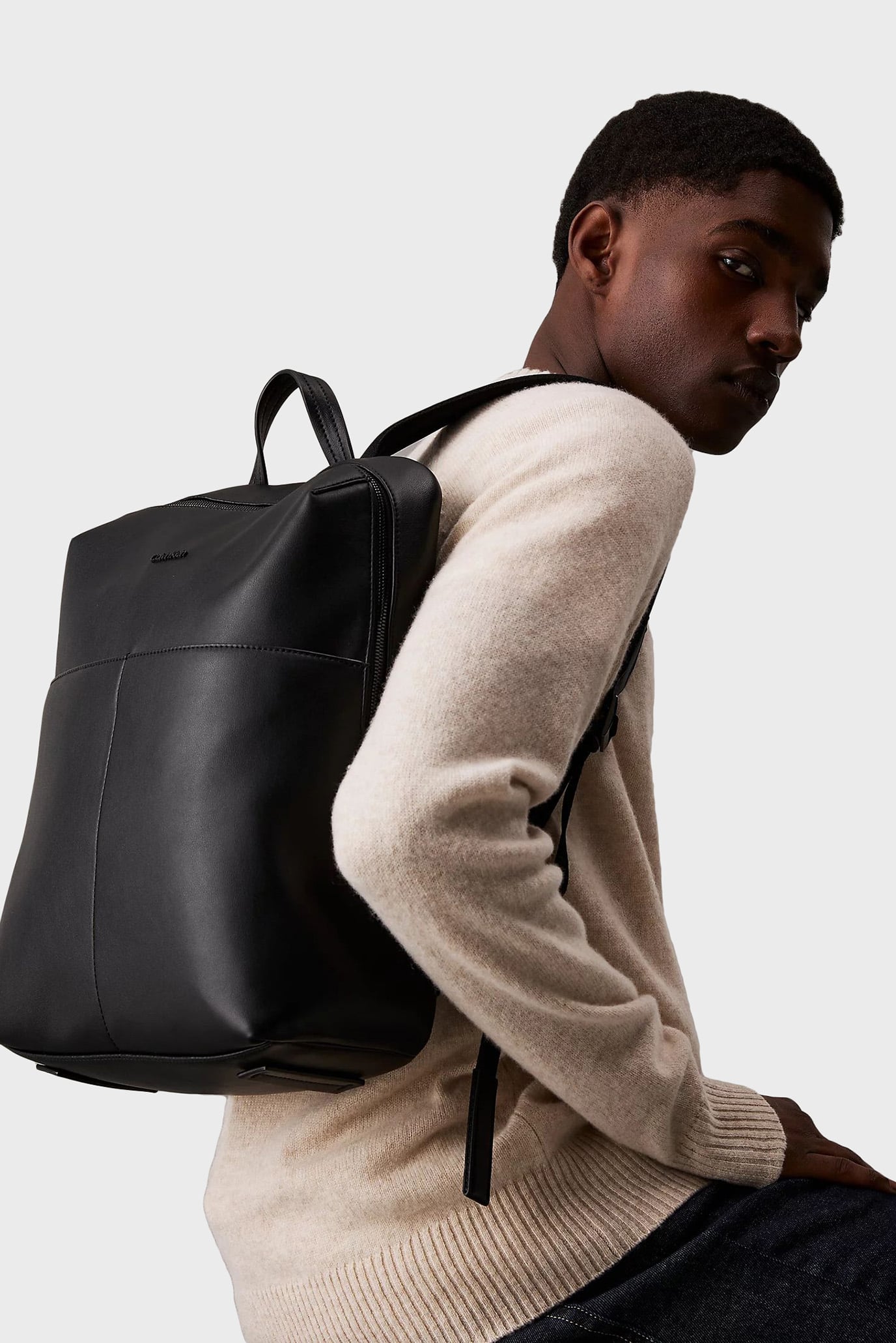 Мужской черный рюкзак CLEAN ESSENTIAL 2