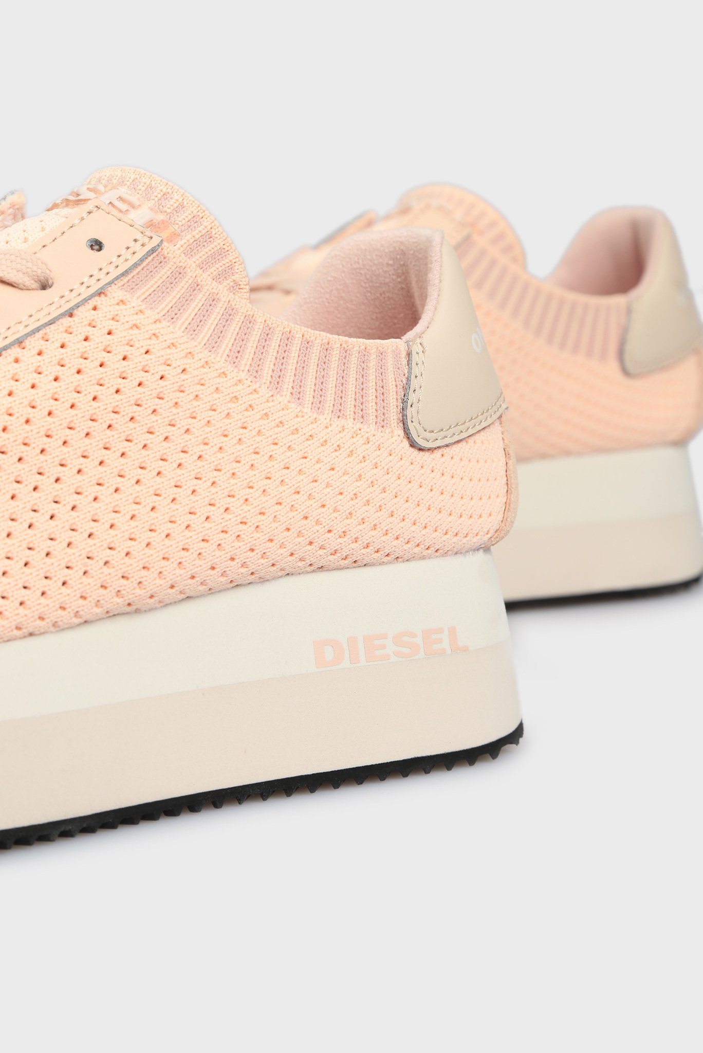 Женские розовые кроссовки PYAVE 2