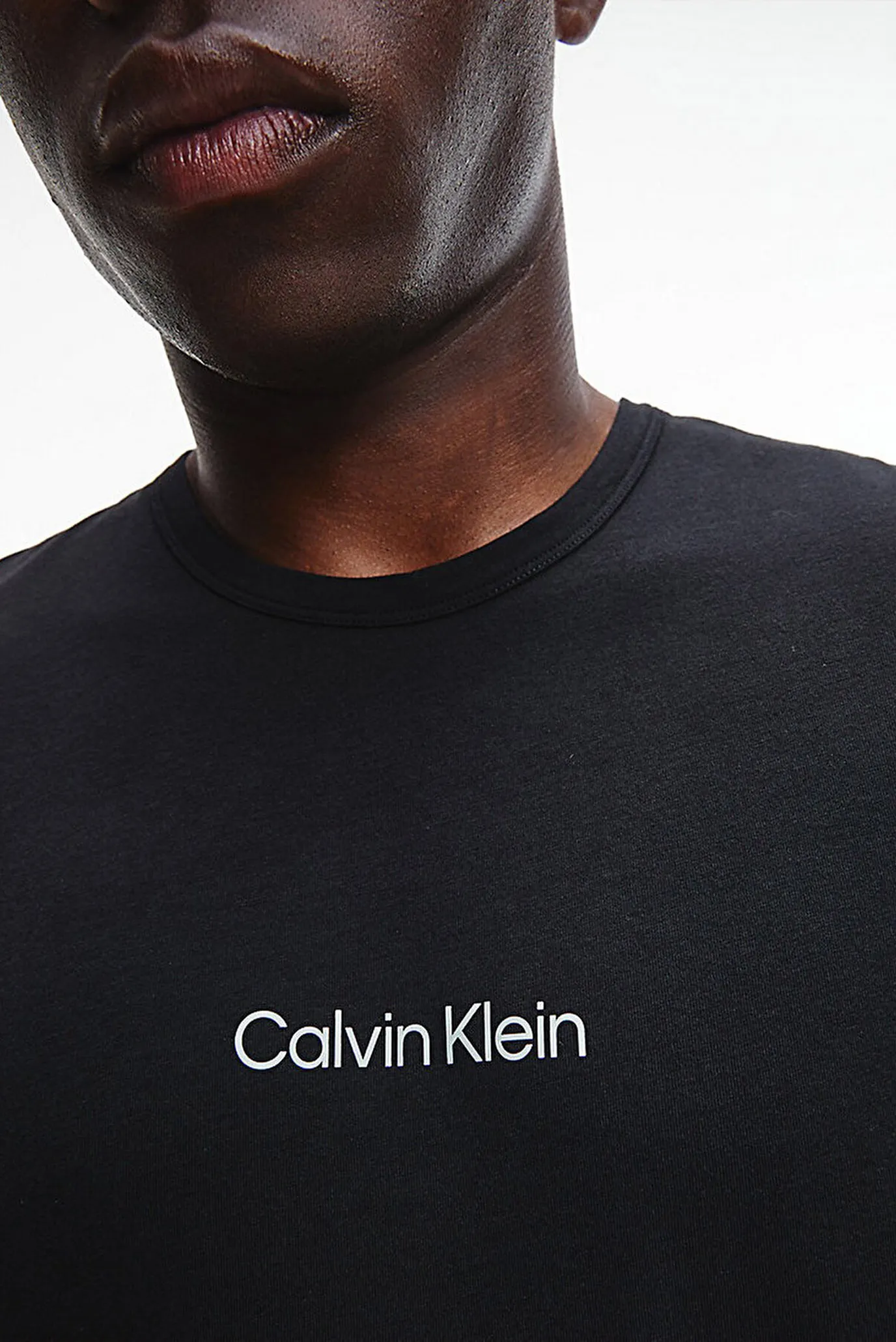 Футболка S S CREW NECK 9