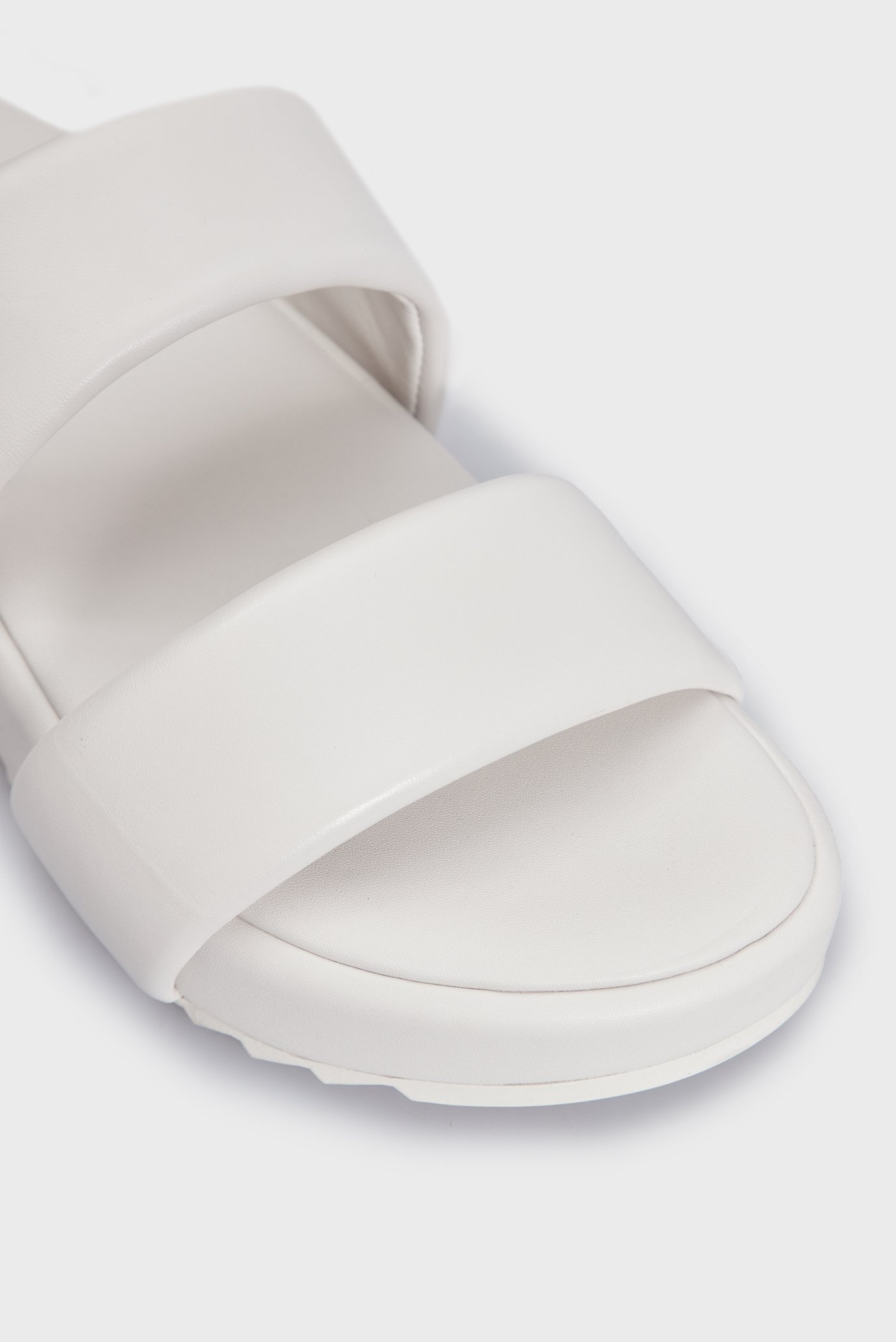 Женские белые кожаные слайдеры Cody 2