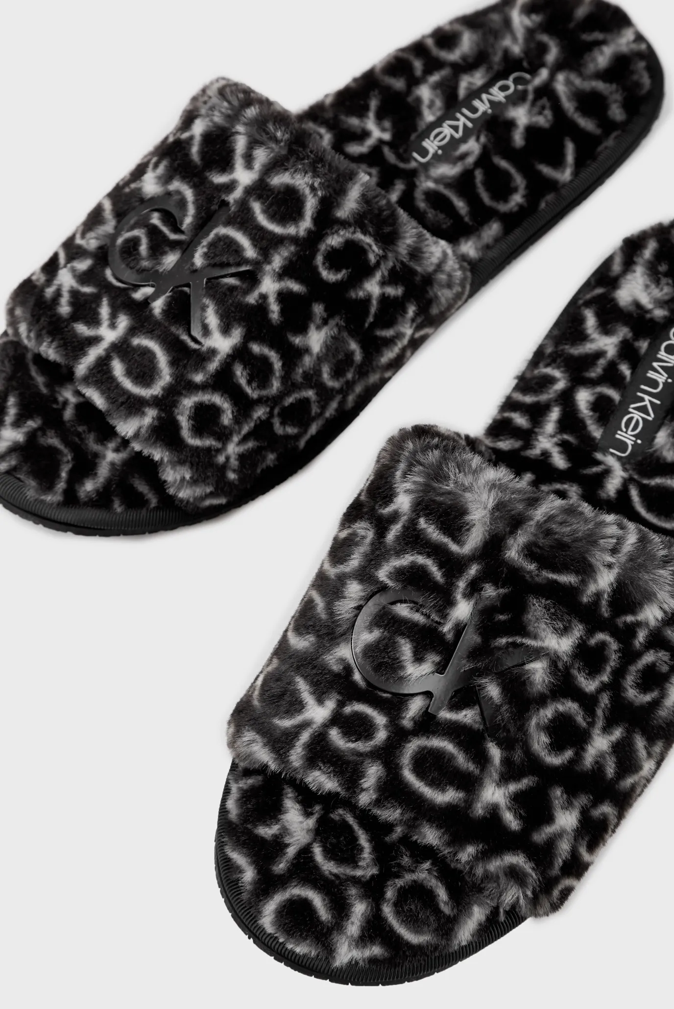 Женские черные тапочки 8