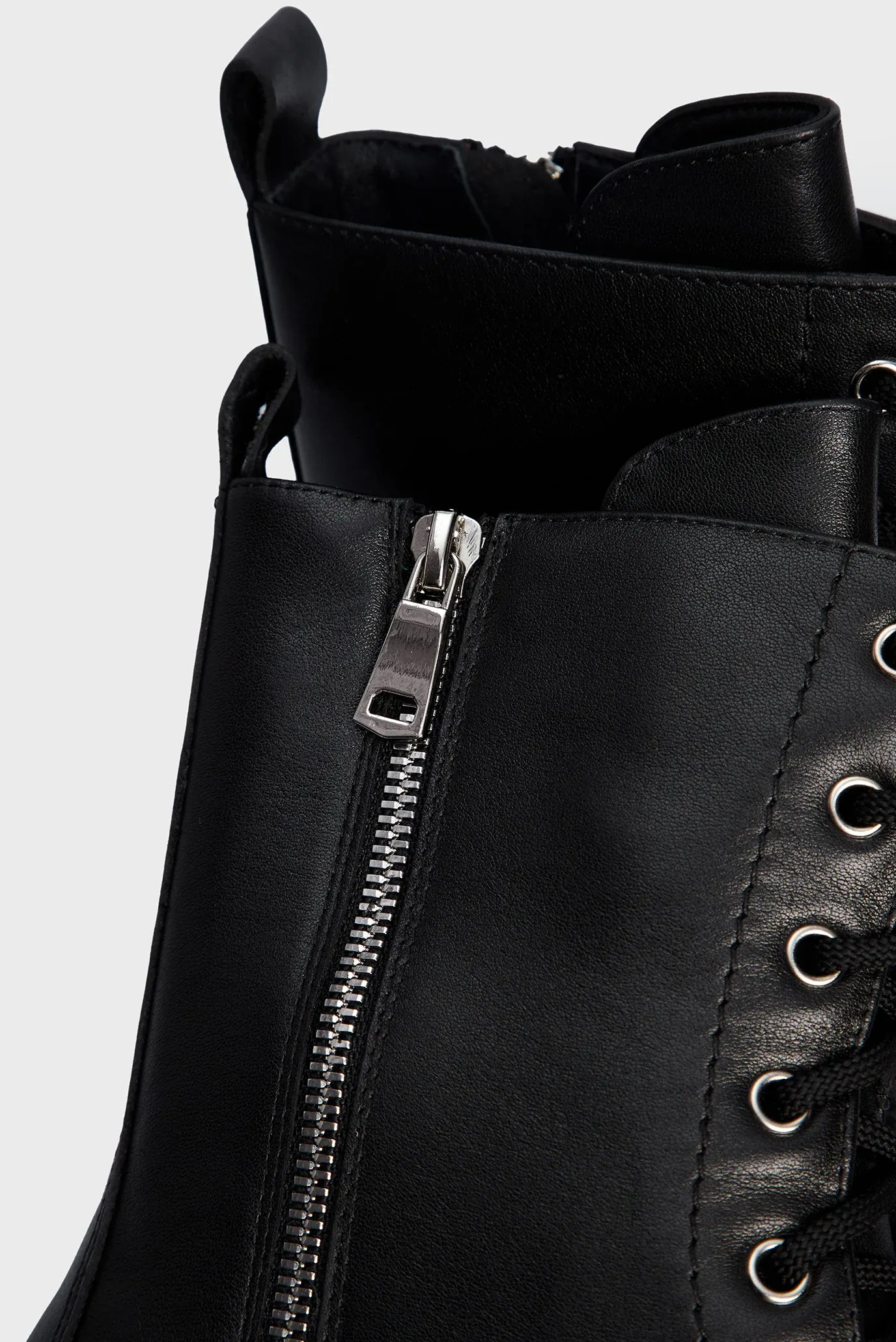 Женские черные кожаные ботинки Athabasca 3