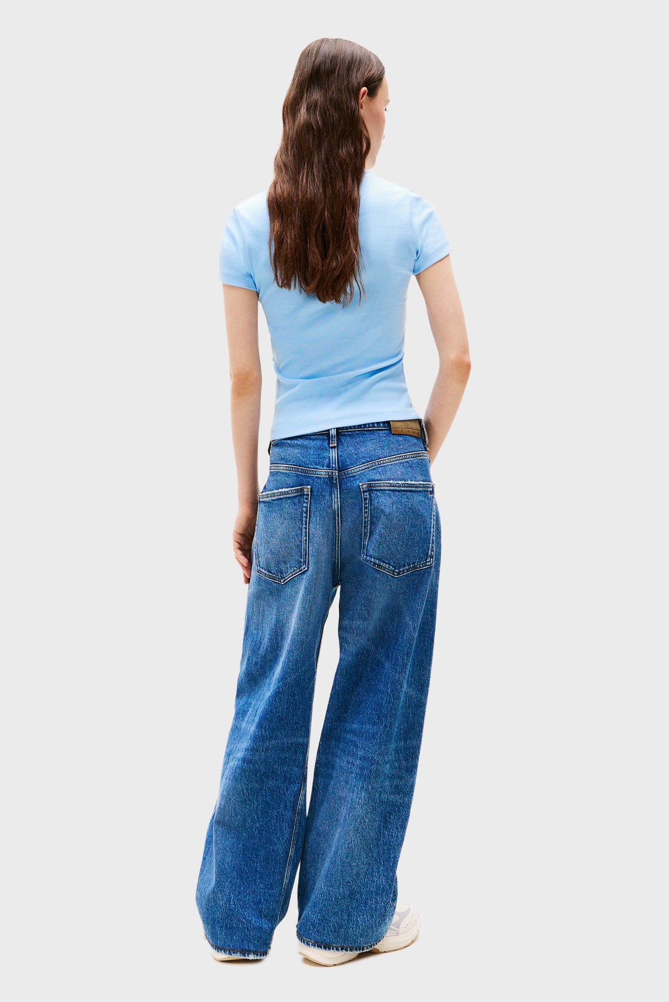 Футболка/TJW SLIM BADGE RIB TEE 3