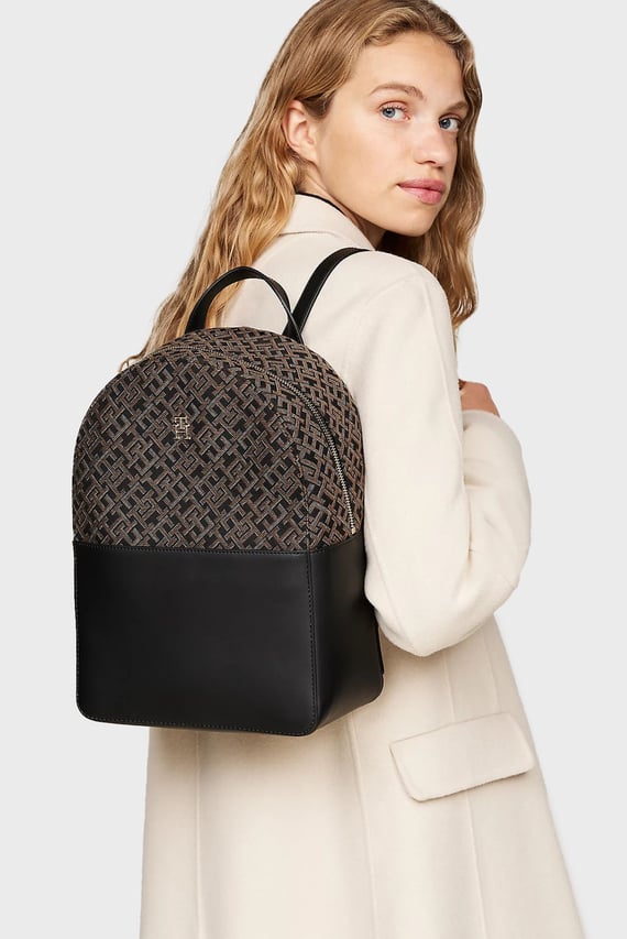 Женский черный рюкзак TH JACQUARD Tommy Hilfiger Женский черный рюкзак TH JACQUARD Tommy Hilfiger