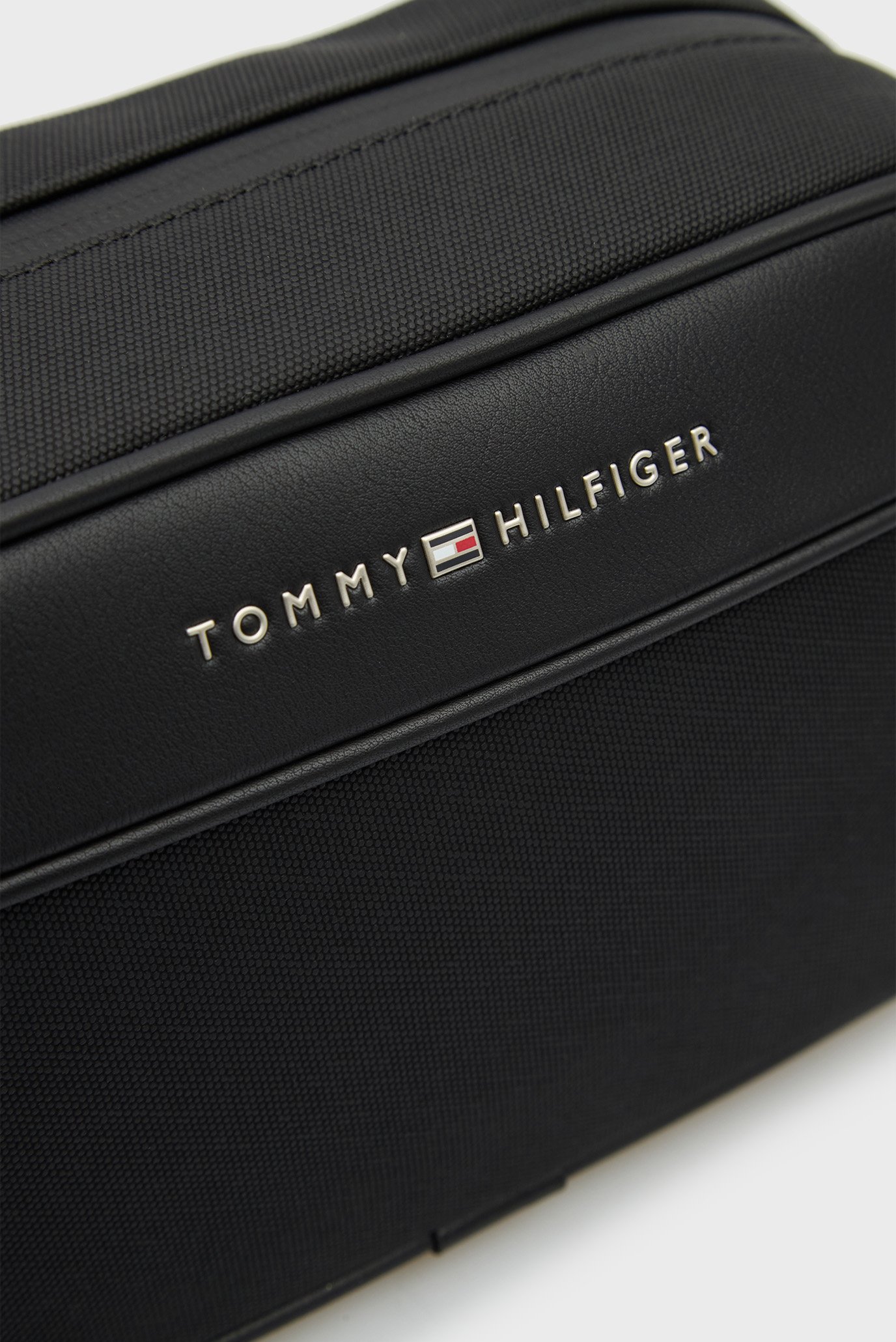 Косметичка TH FOUNDATION WASHBAGTommy Hilfiger Косметичка TH FOUNDATION WASHBAG 2