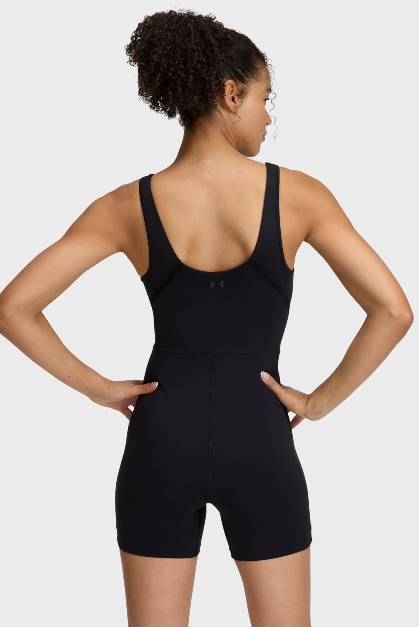 Комбинезон Motion Shorts Bodysuit 3