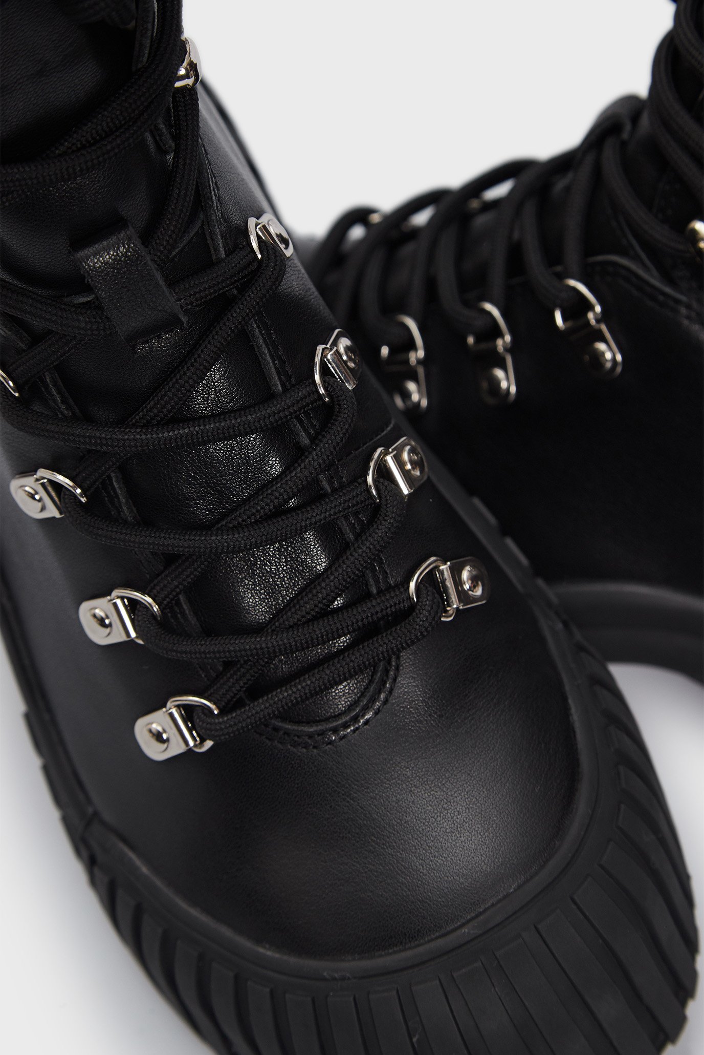 Женские черные кожаные хайкеры Muscari 5