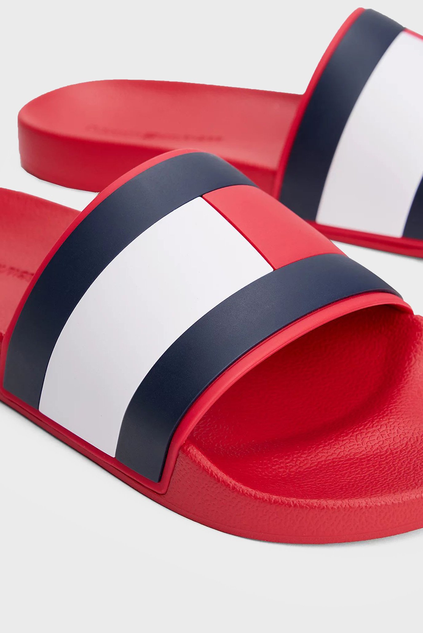 Слайдеры RUBBER TH FLAG POOL SLIDETommy Hilfiger Слайдеры RUBBER TH FLAG POOL SLIDE 2