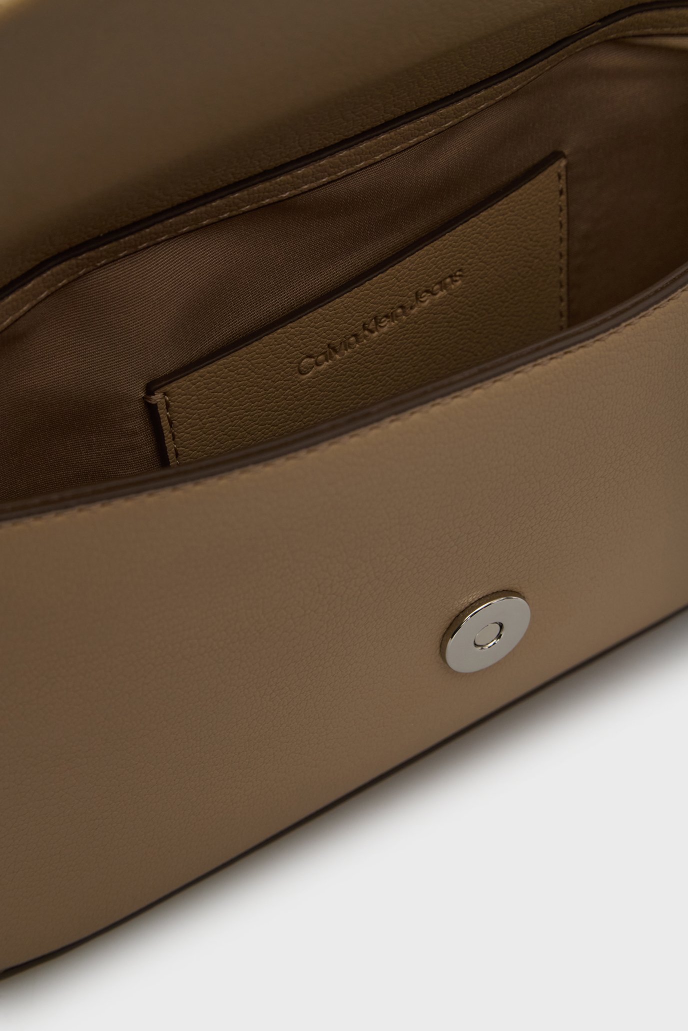 Женская бежевая сумка MINIMAL MONOGRAM SHOULDERPOUCH25Calvin Klein Jeans Женская бежевая сумка MINIMAL MONOGRAM SHOULDERPOUCH25 7