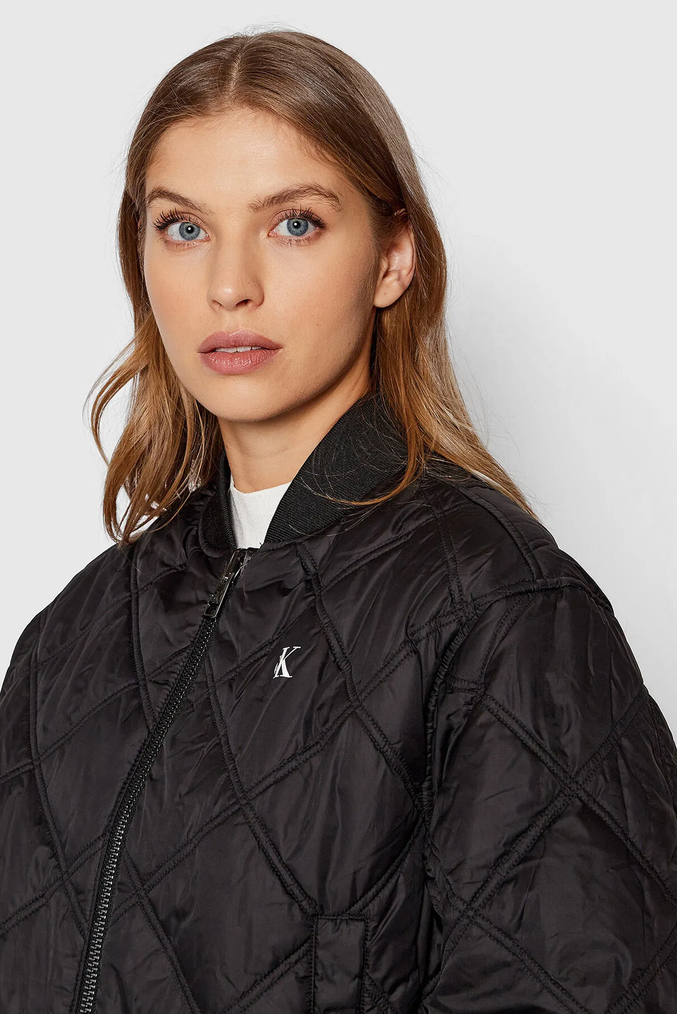 Женский черный двусторонний бомбер 6