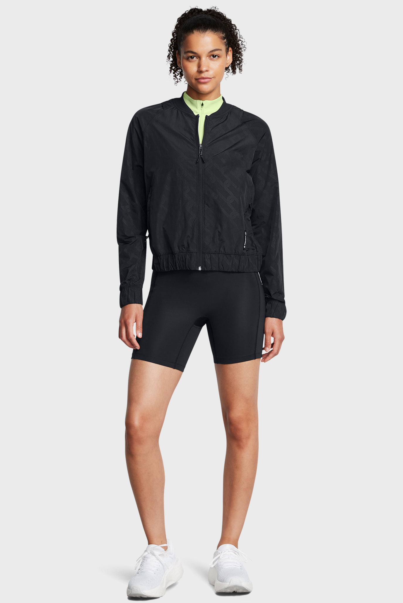 Женская черная ветровка UA Run Anywhere Jacket 2