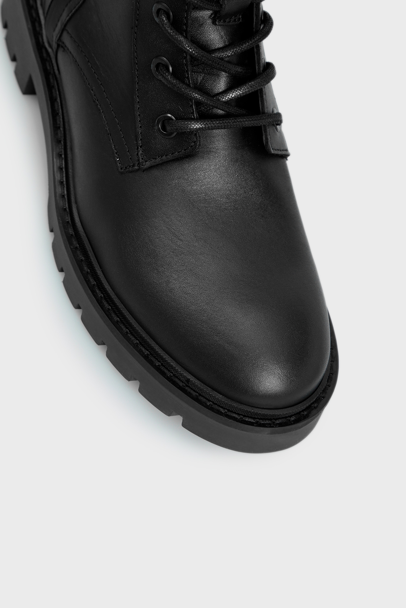 Женские черные кожаные ботинки 9