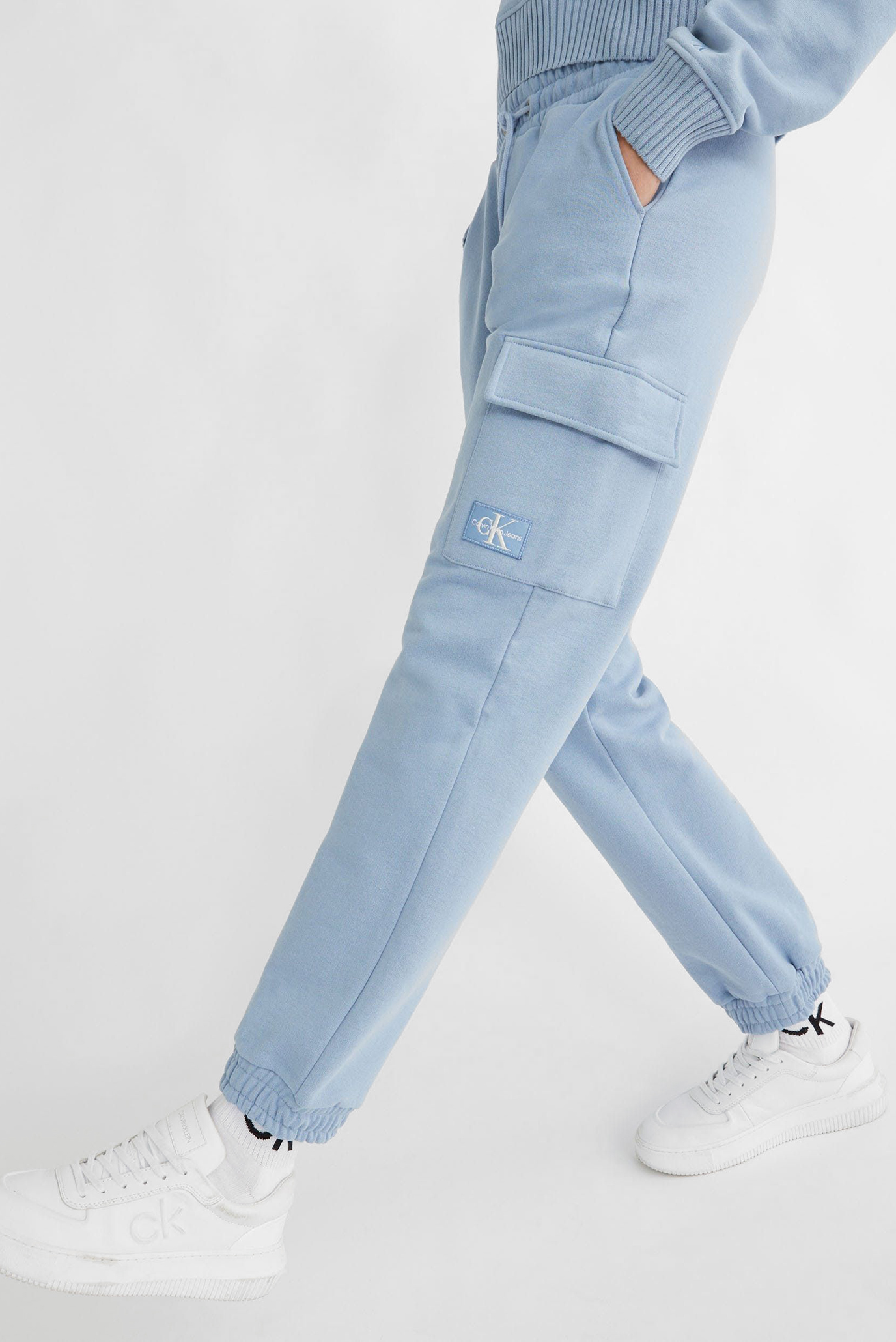Женские голубые спортивные брюки BADGE CARGO JOG 6