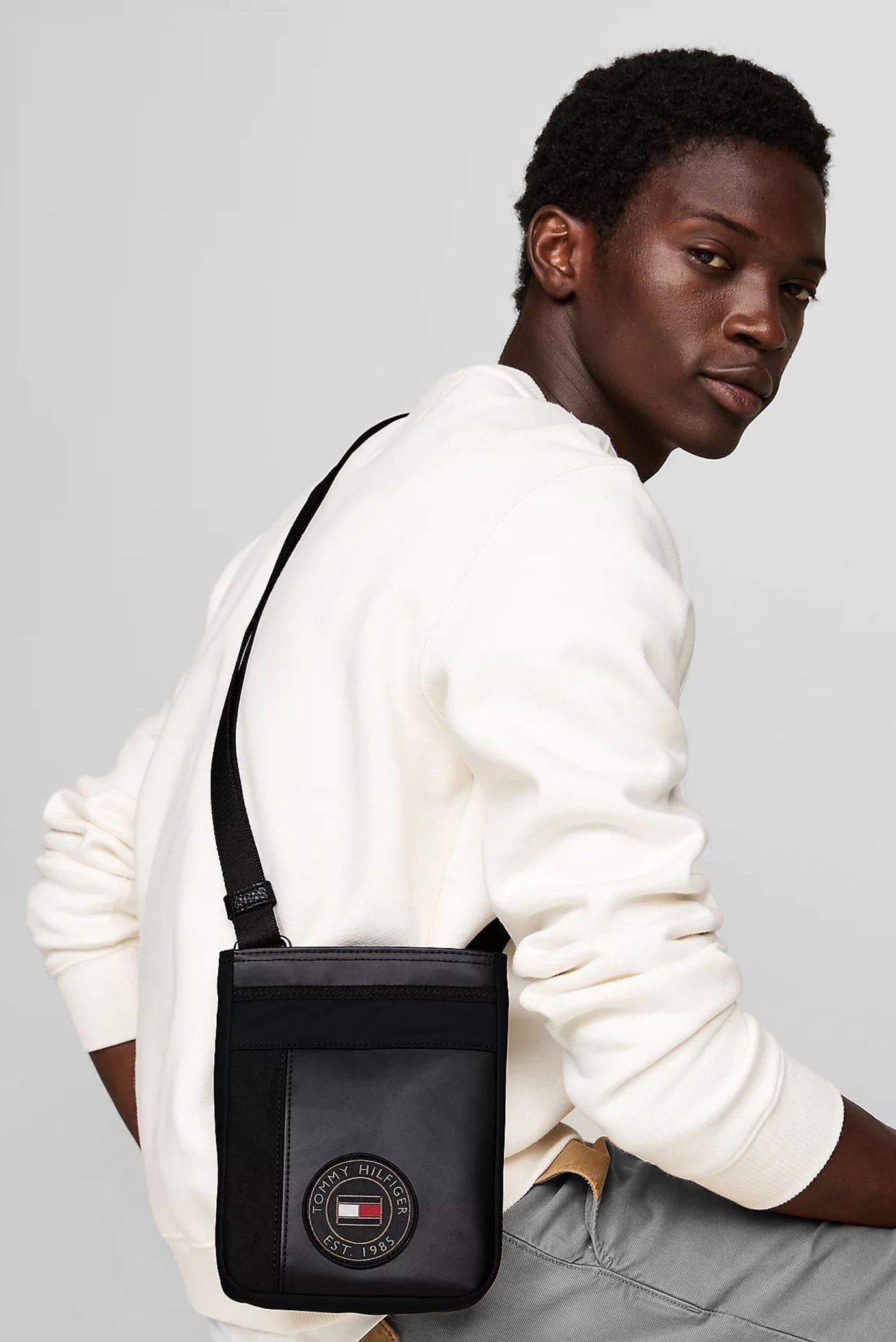 Мужская черная сумка TH BLOCKED CROSSBODY 2