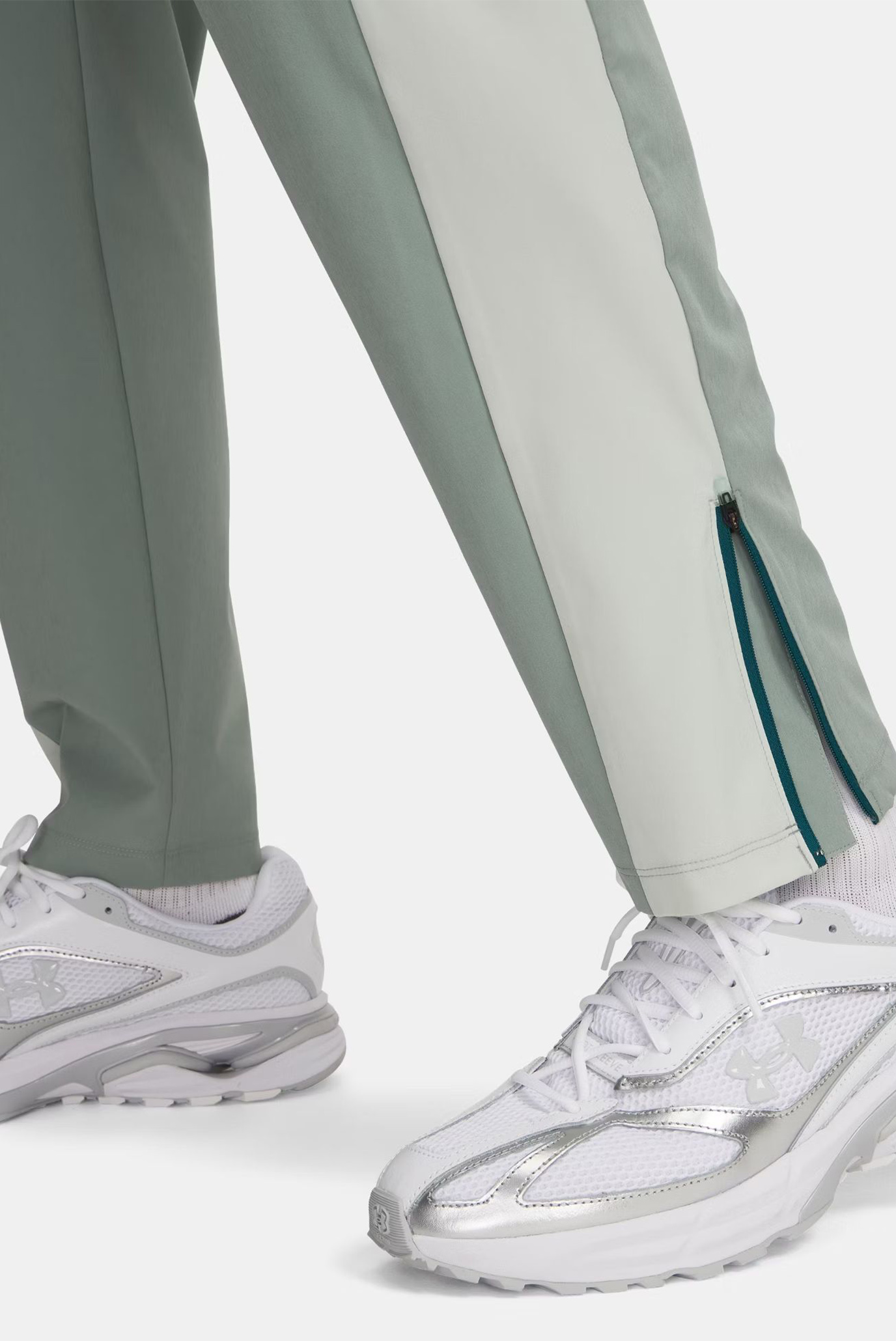 Штаны спортивные UA Woven Utility Pants 4