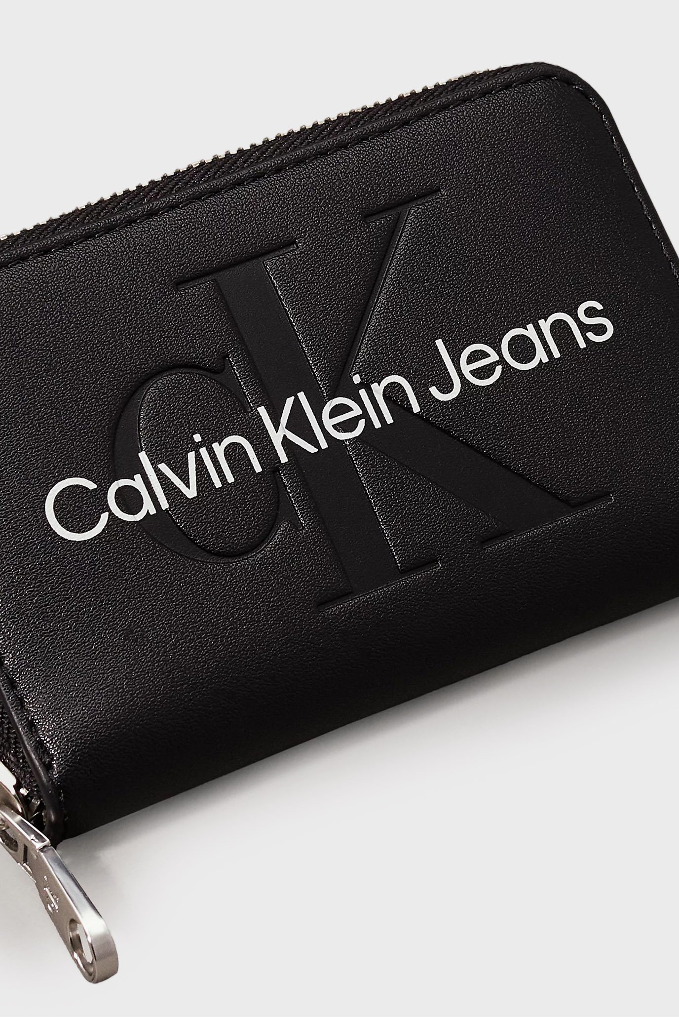 Кошелек SCULPTED MED ZIP AROUND MONO 3