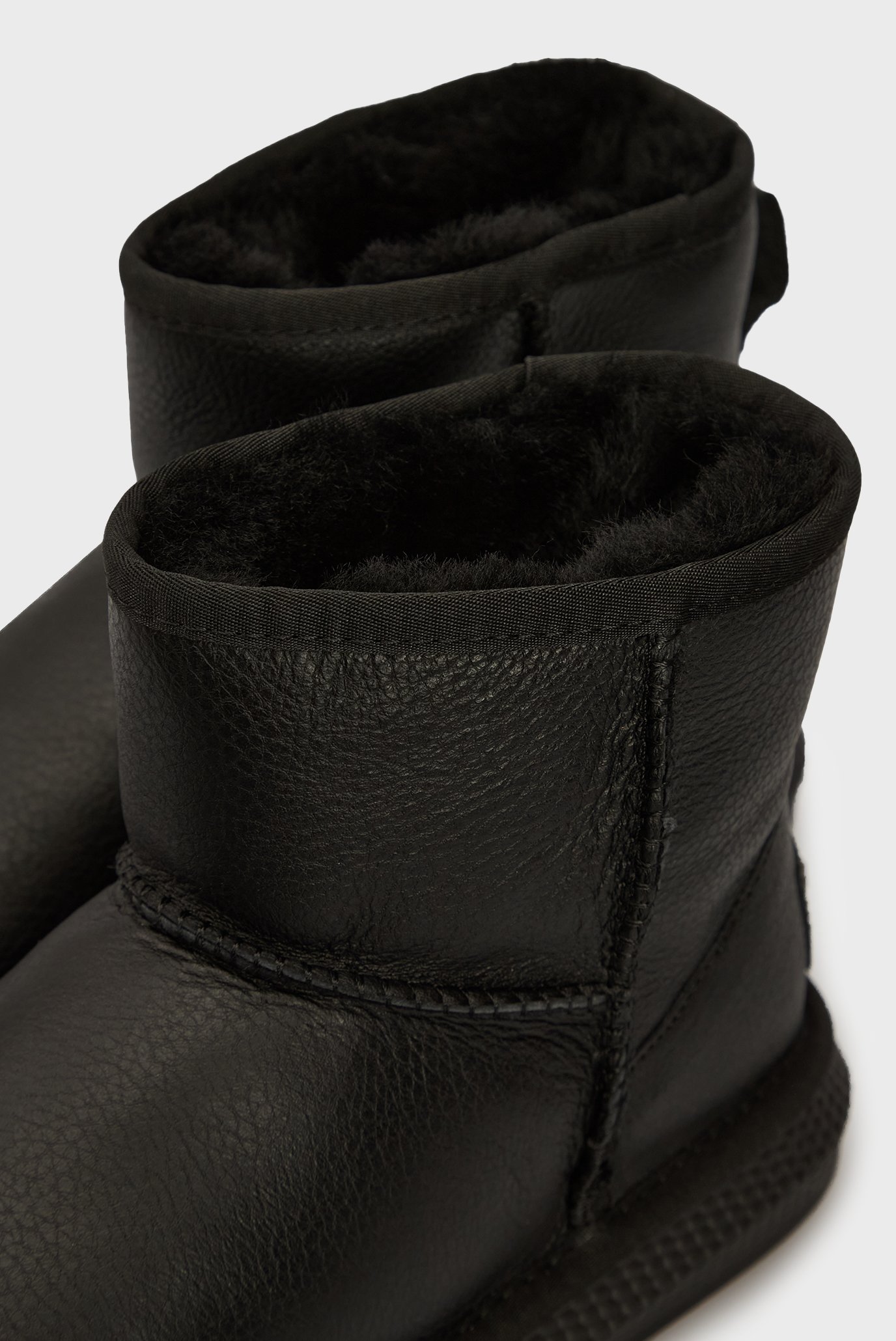 Женские черные кожаные угги Espoo 2