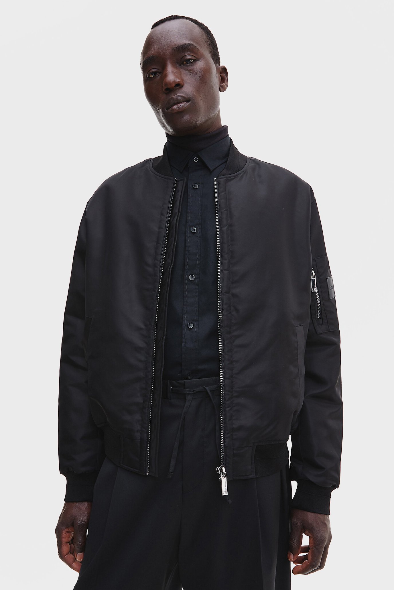 Мужской черный бомбер SATEEN HERO 6