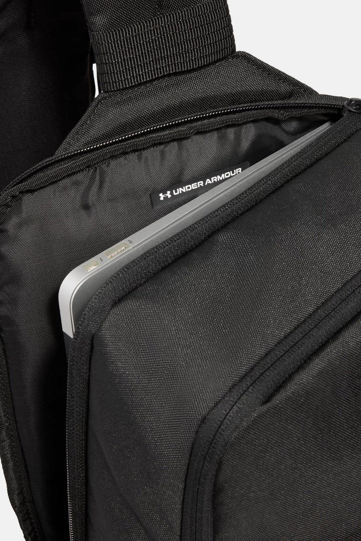 Сумка UA Triumph Utility Sling 4