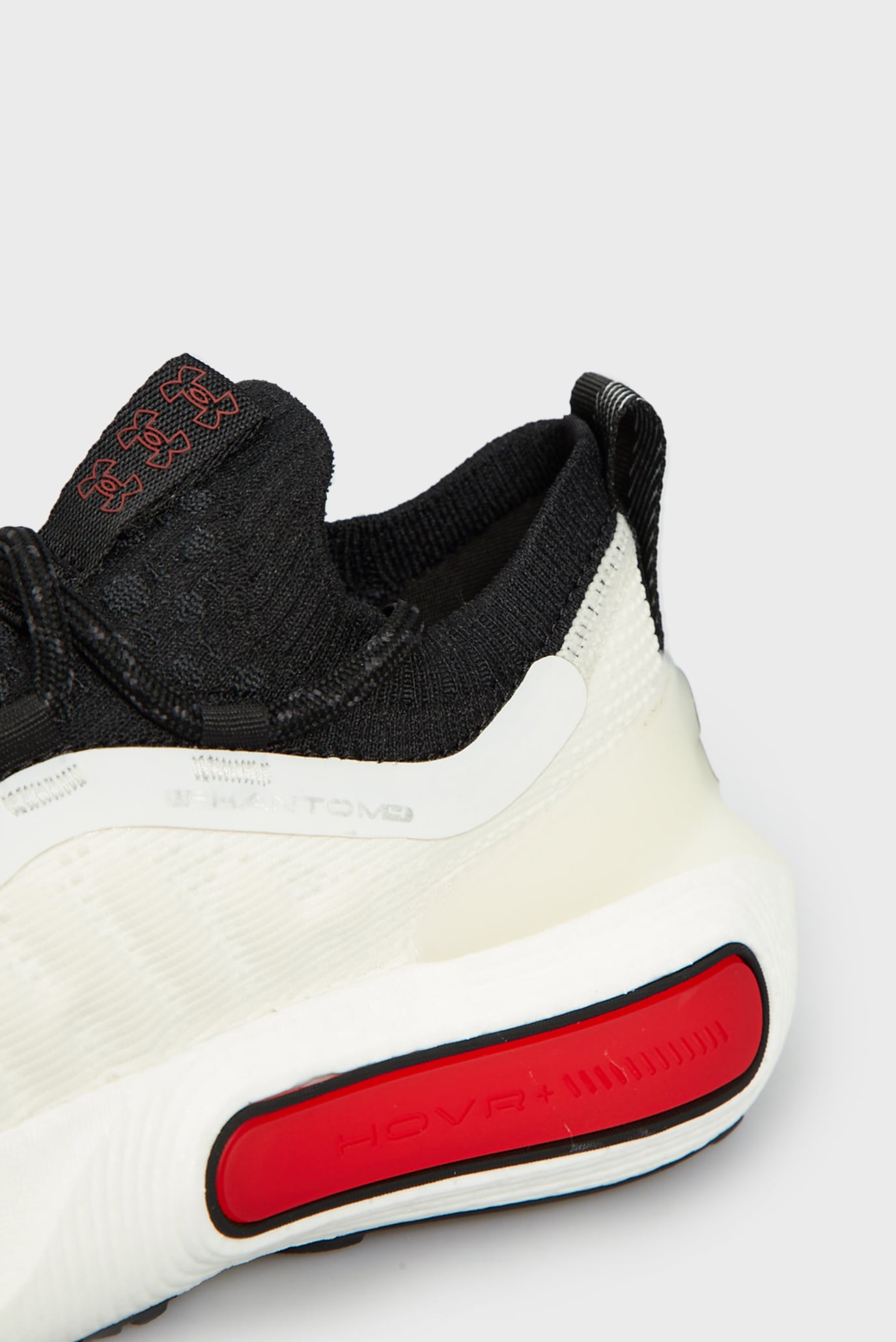 Женские бежевые кроссовки UA W Phantom 4 2