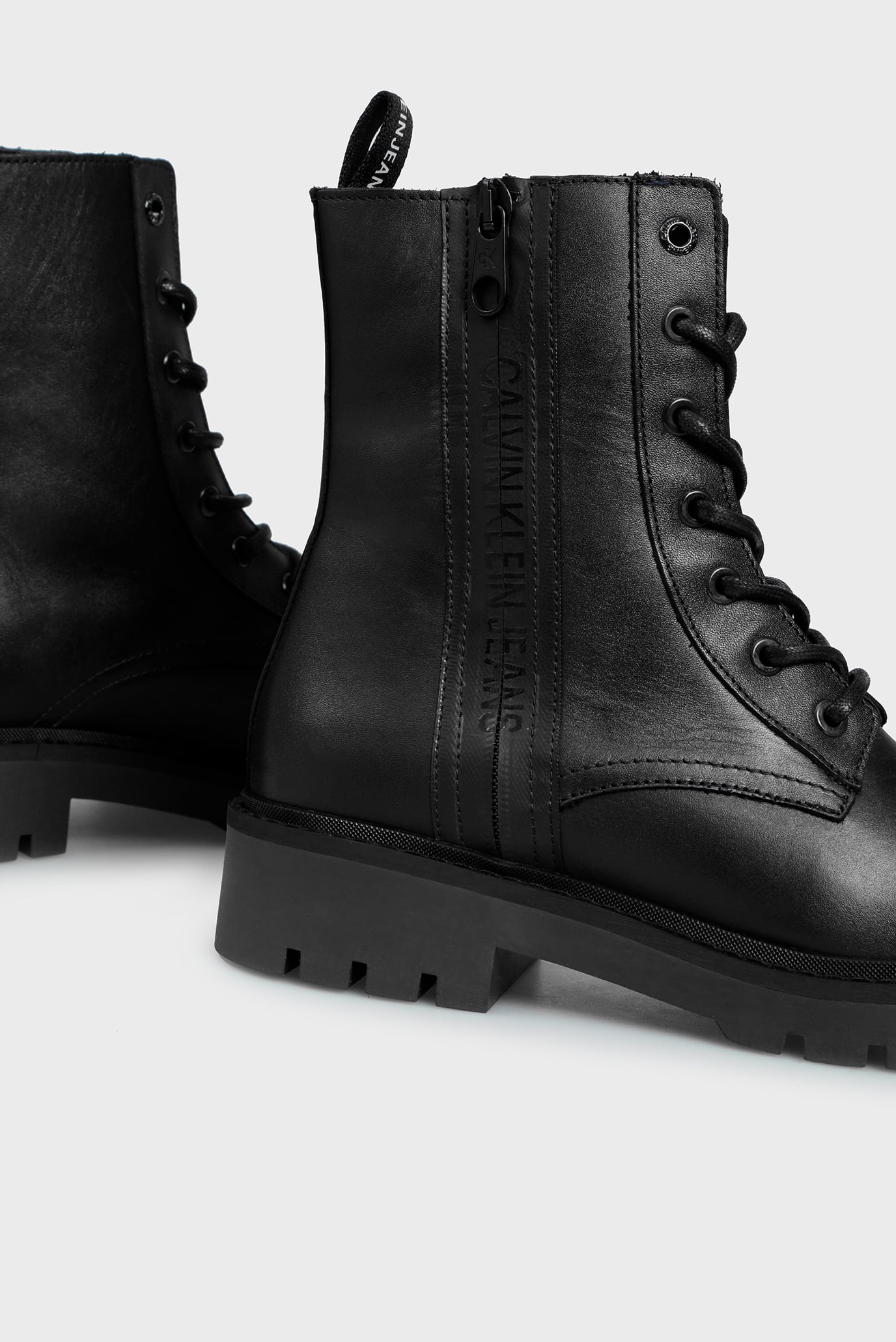 Женские черные кожаные ботинки 7