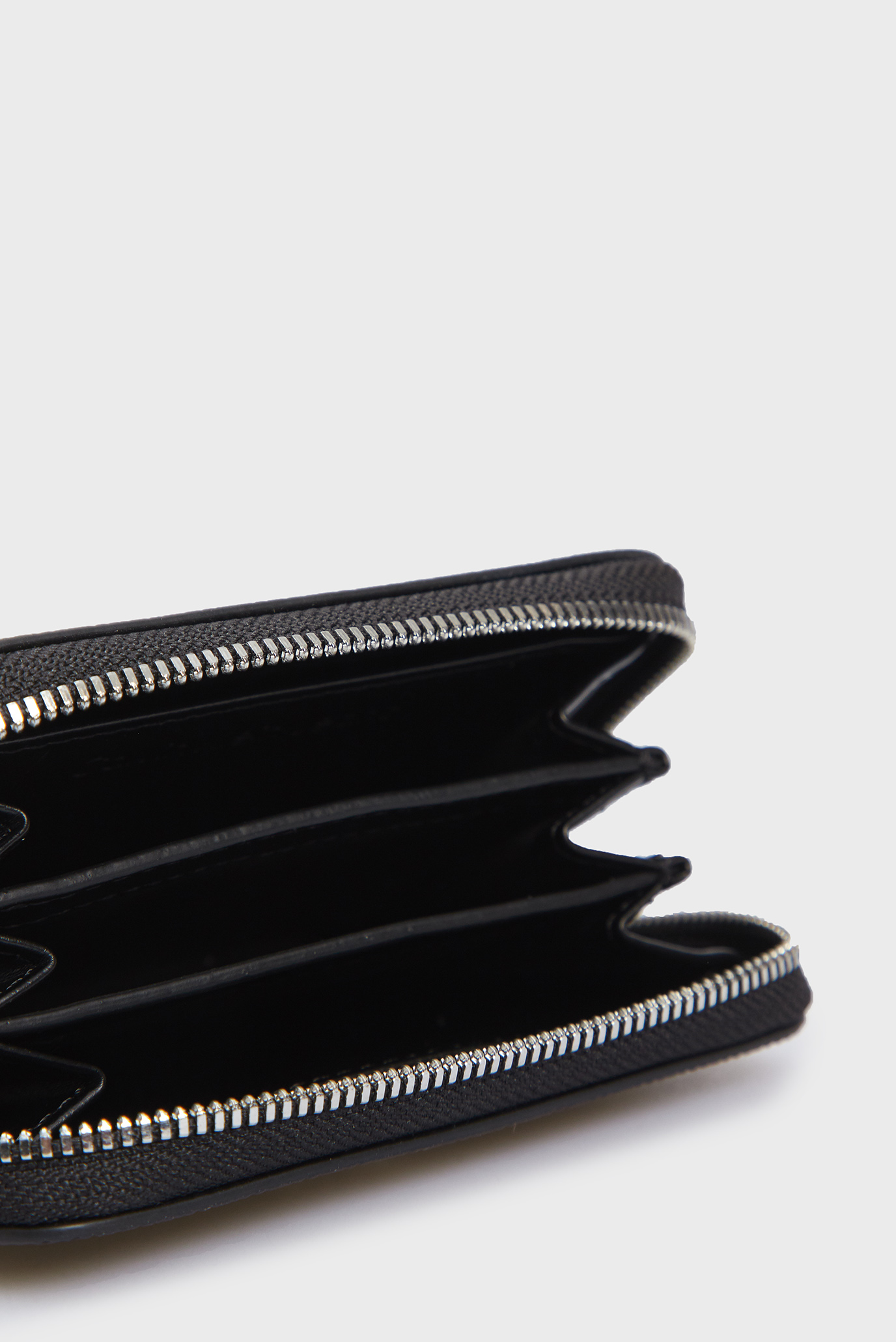 Кошелек MINIMAL MONOGRAM M ZIP AROUND T 5