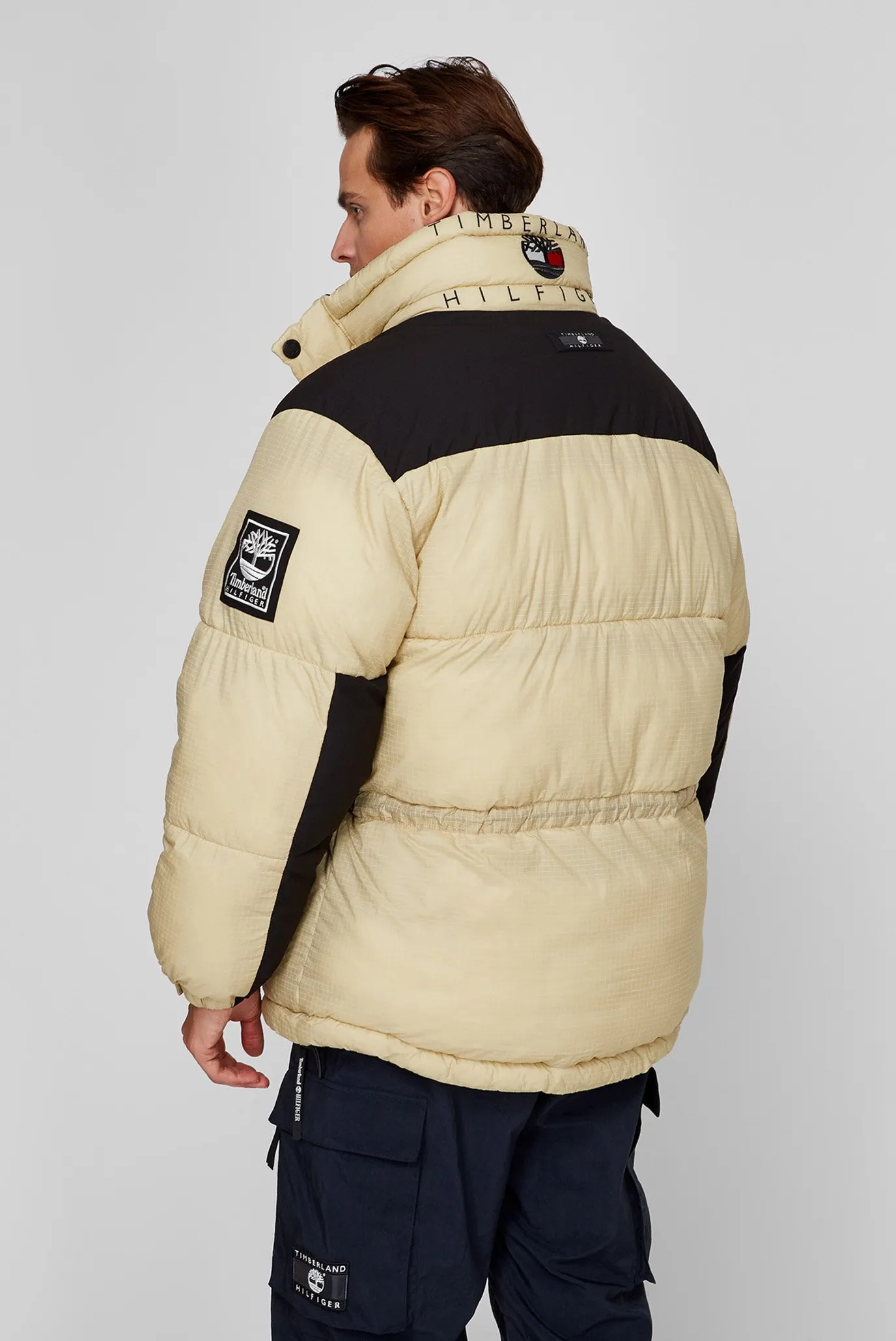 Бежевая куртка Tommy Hilfiger x Timberland 5