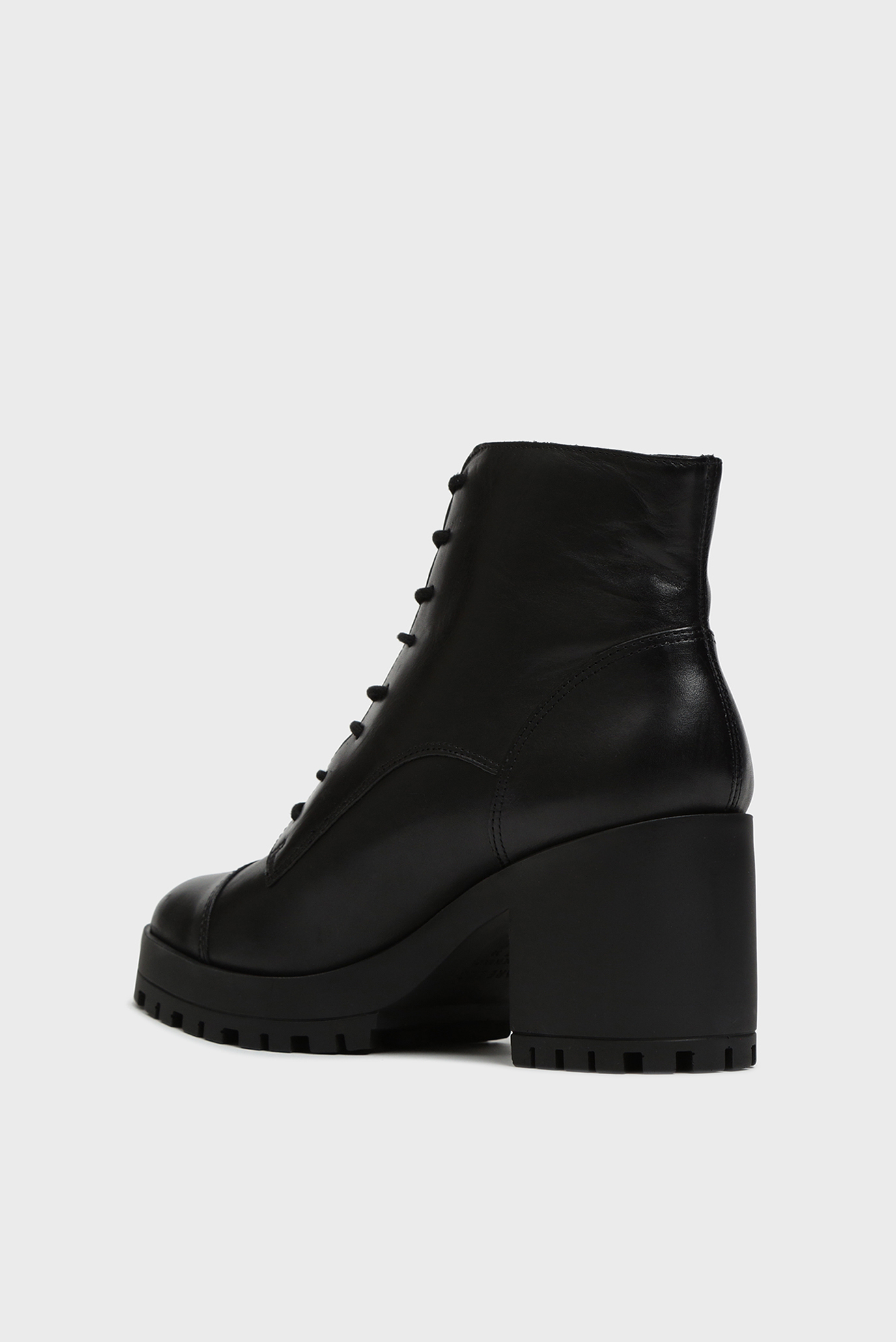 Женские черные кожаные ботильоны 8