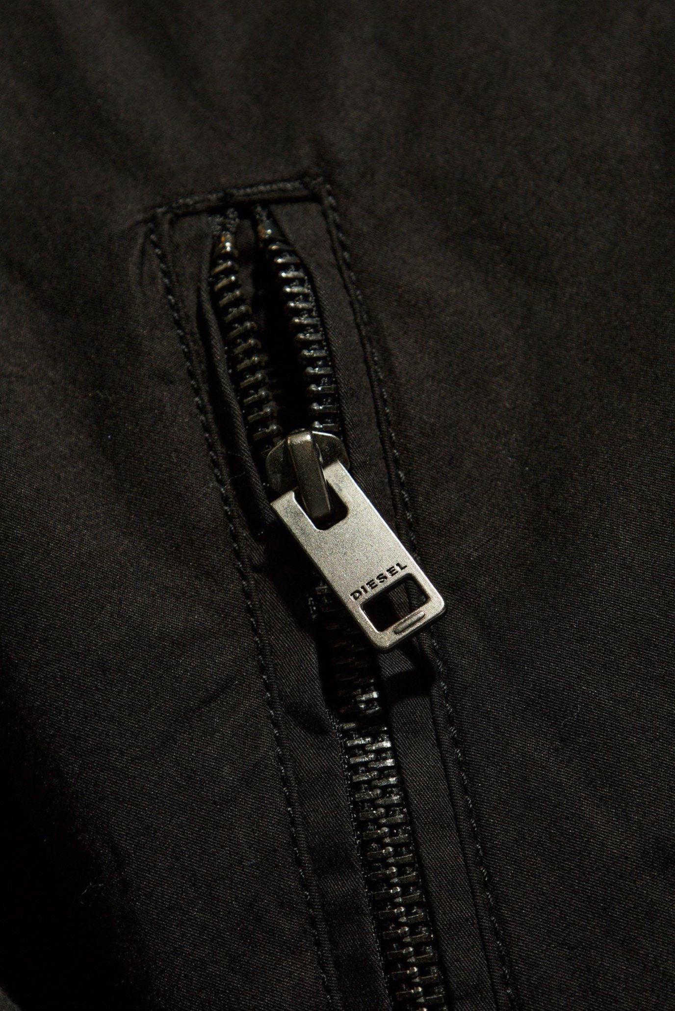 Мужская черная куртка J-ALAIN 2