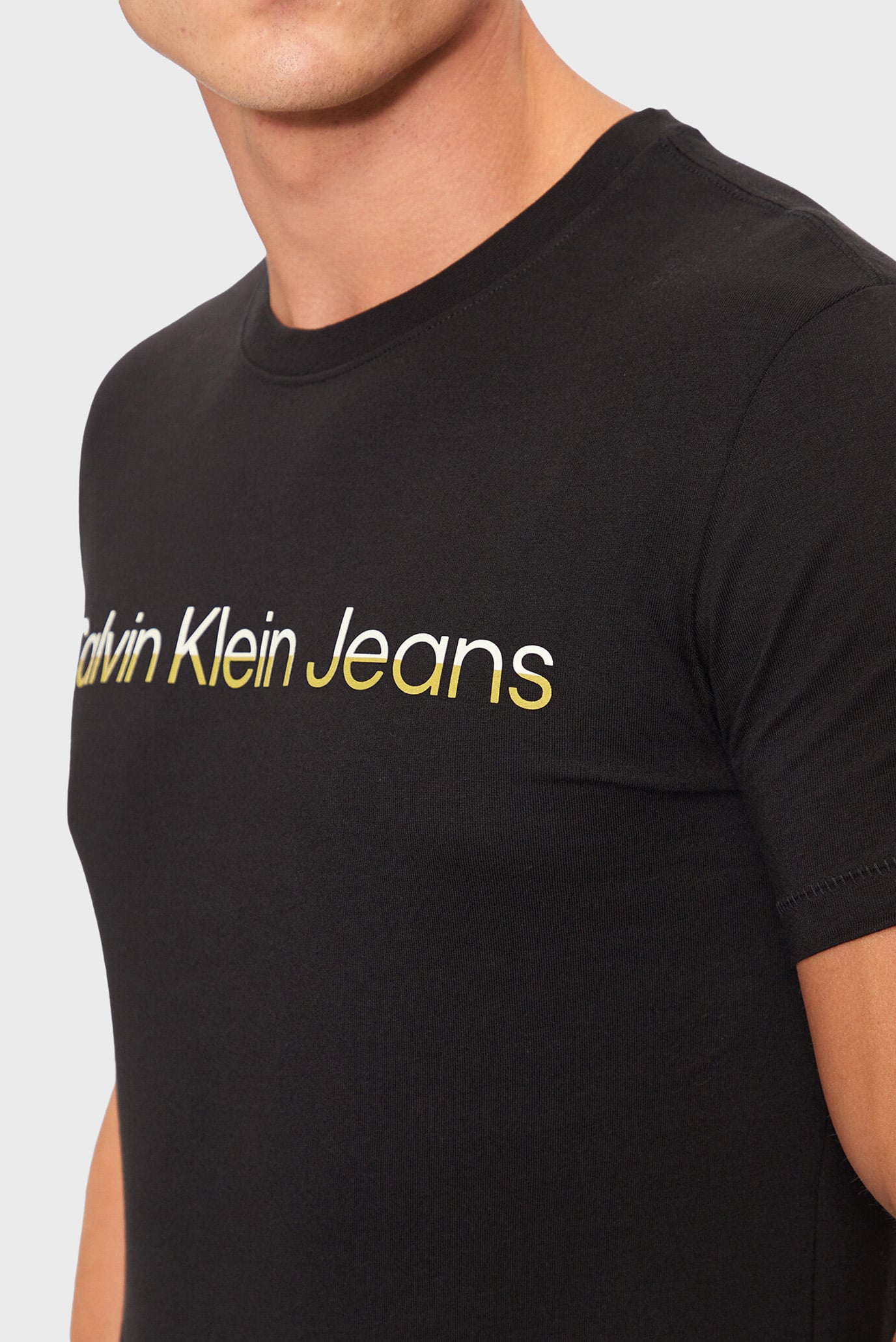 Футболка MIXED INSTITUTIONAL LOGO TEE 4