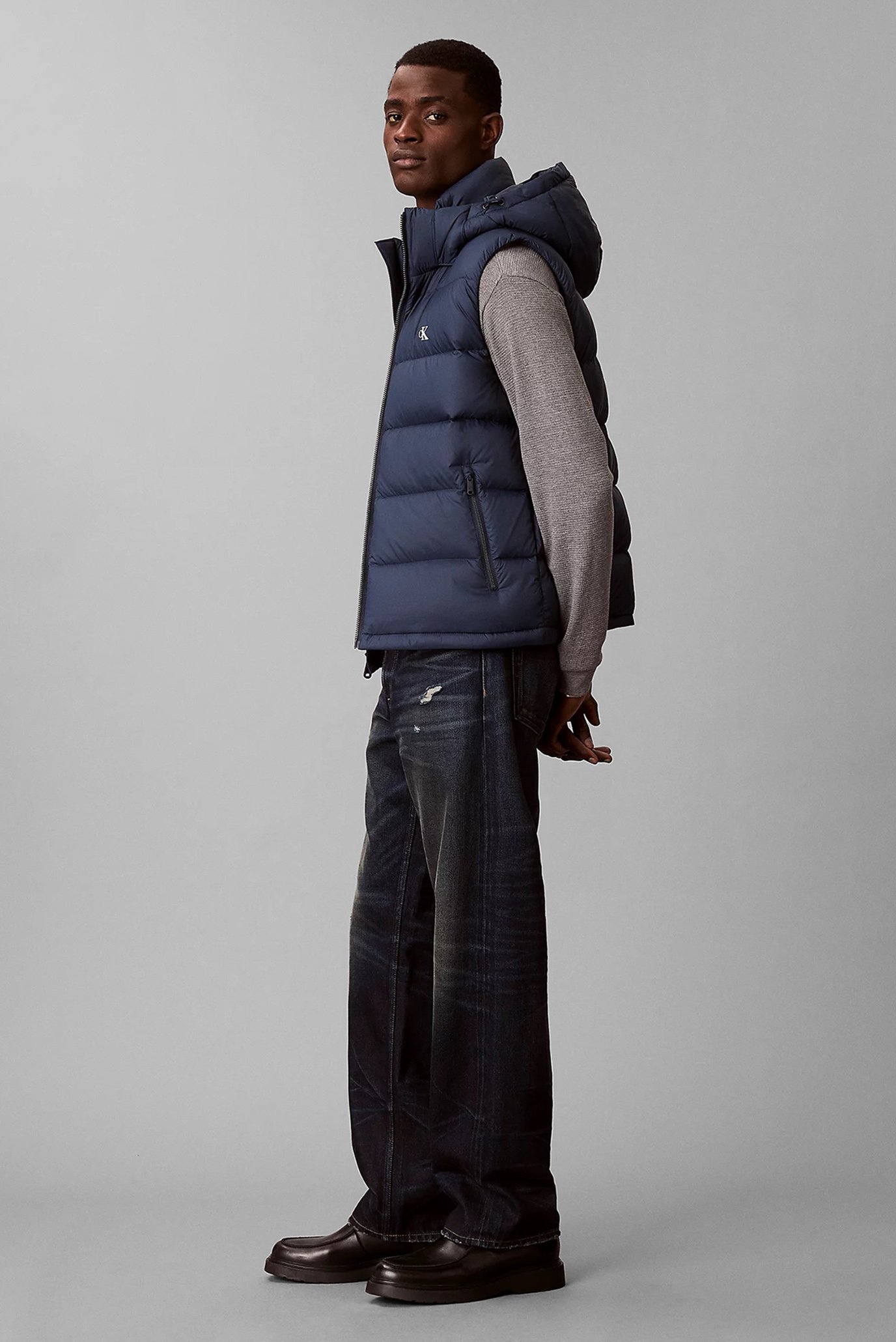 Жилет SVLS NYLON ZIP OFF HOOD DOWN PUF 3