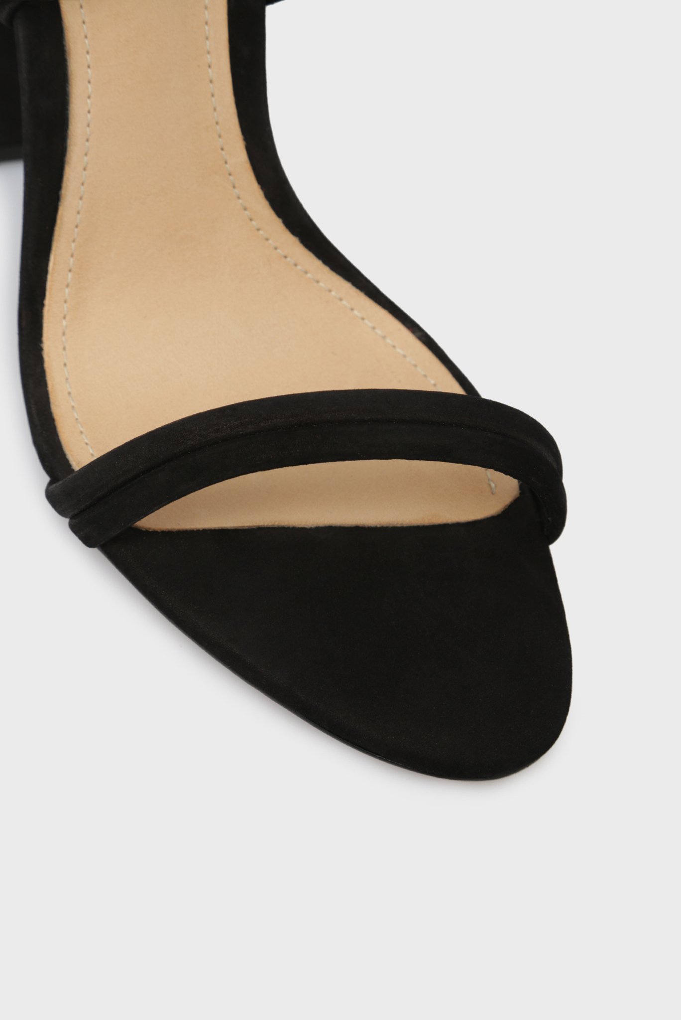 Женские черные кожаные босоножки 4