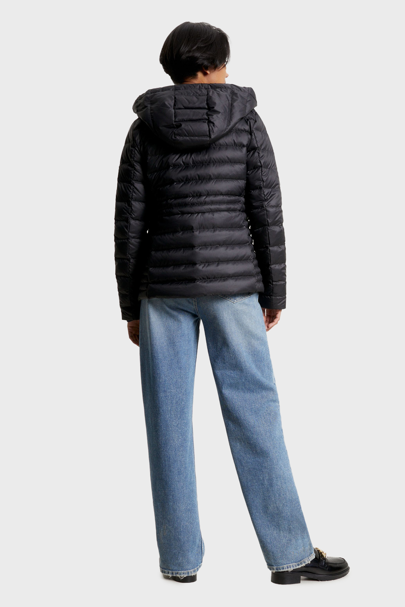 Женский черный пуховик FEMININE LW DOWN 9