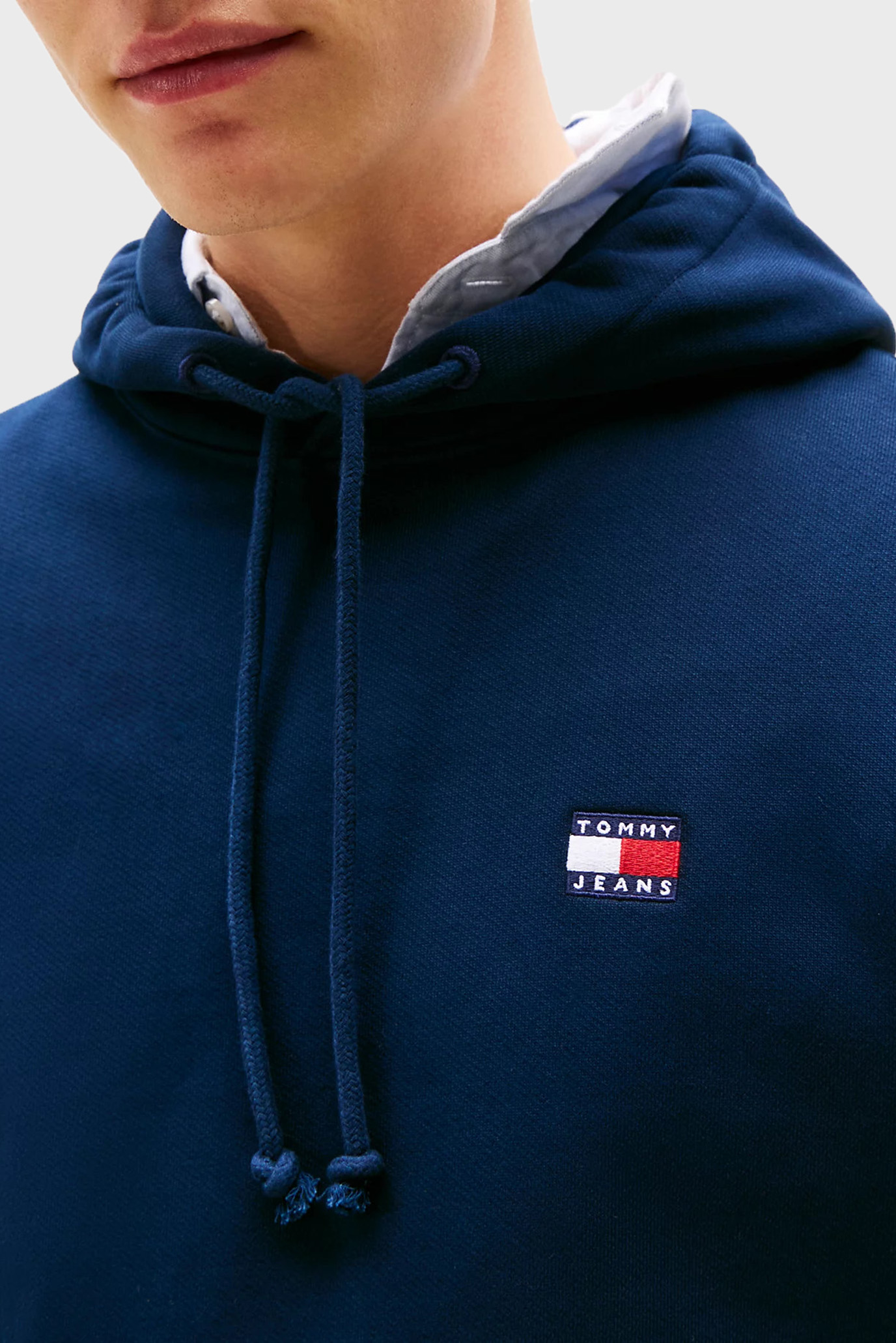 Худи TJM REG BADGE HOODIE EXT 4