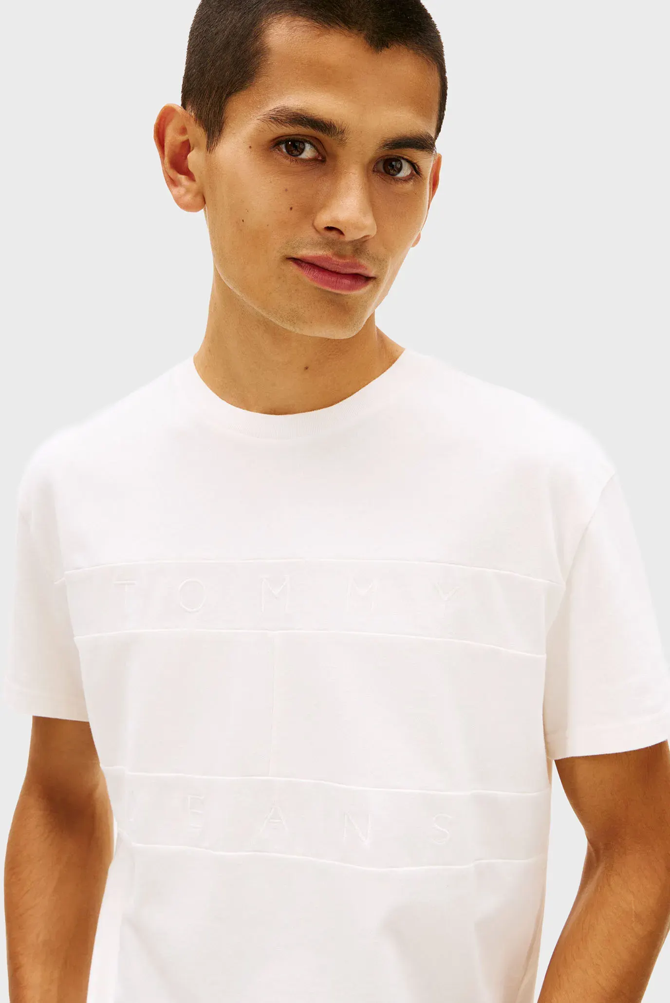 Футболка TJM REG TONAL FLAG SS TEE 4