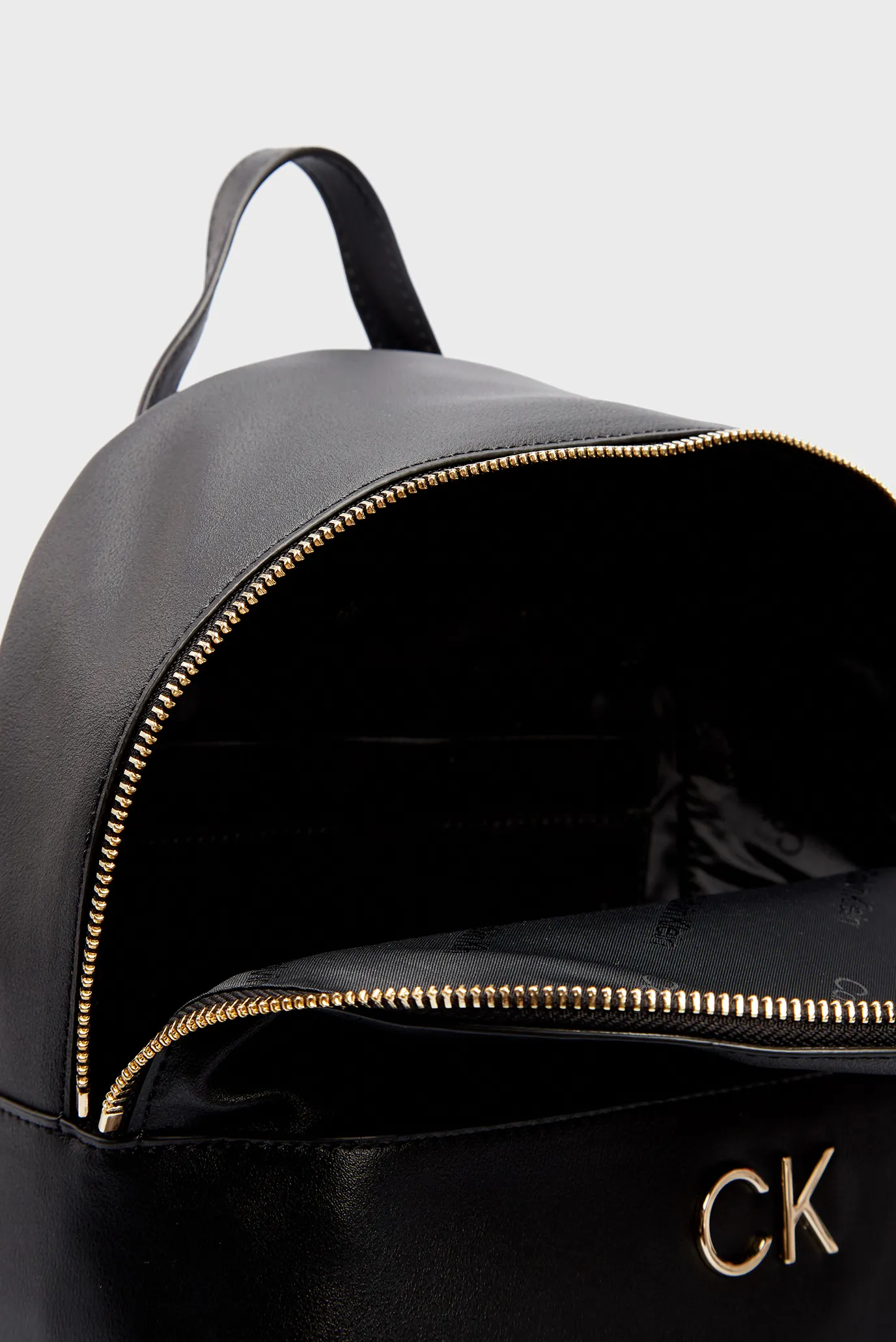 Женский черный рюкзак 8