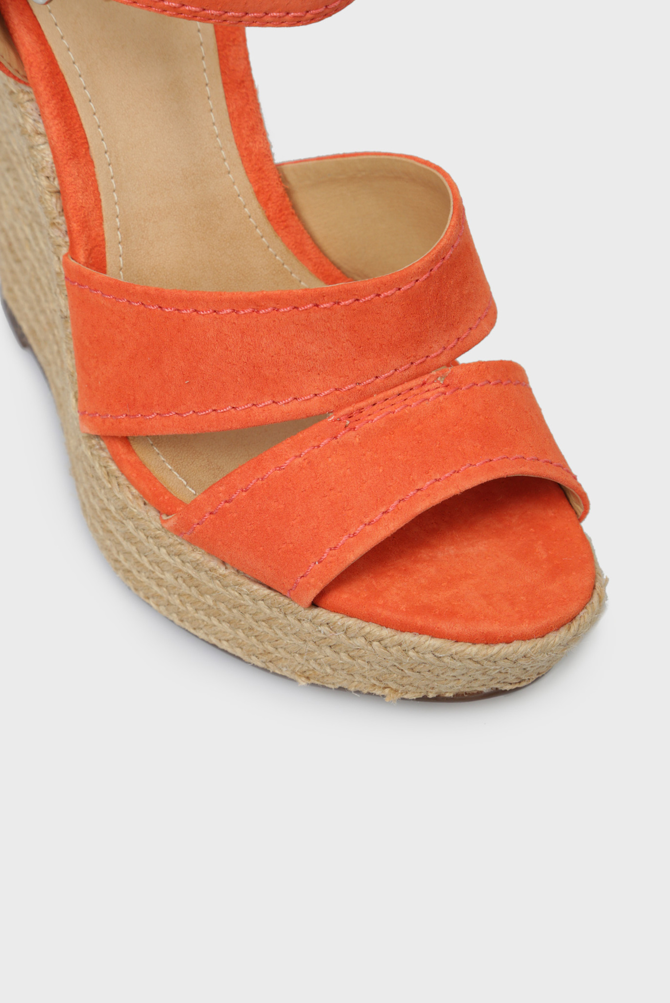 Женские оранжевые босоножки на танкетке 3