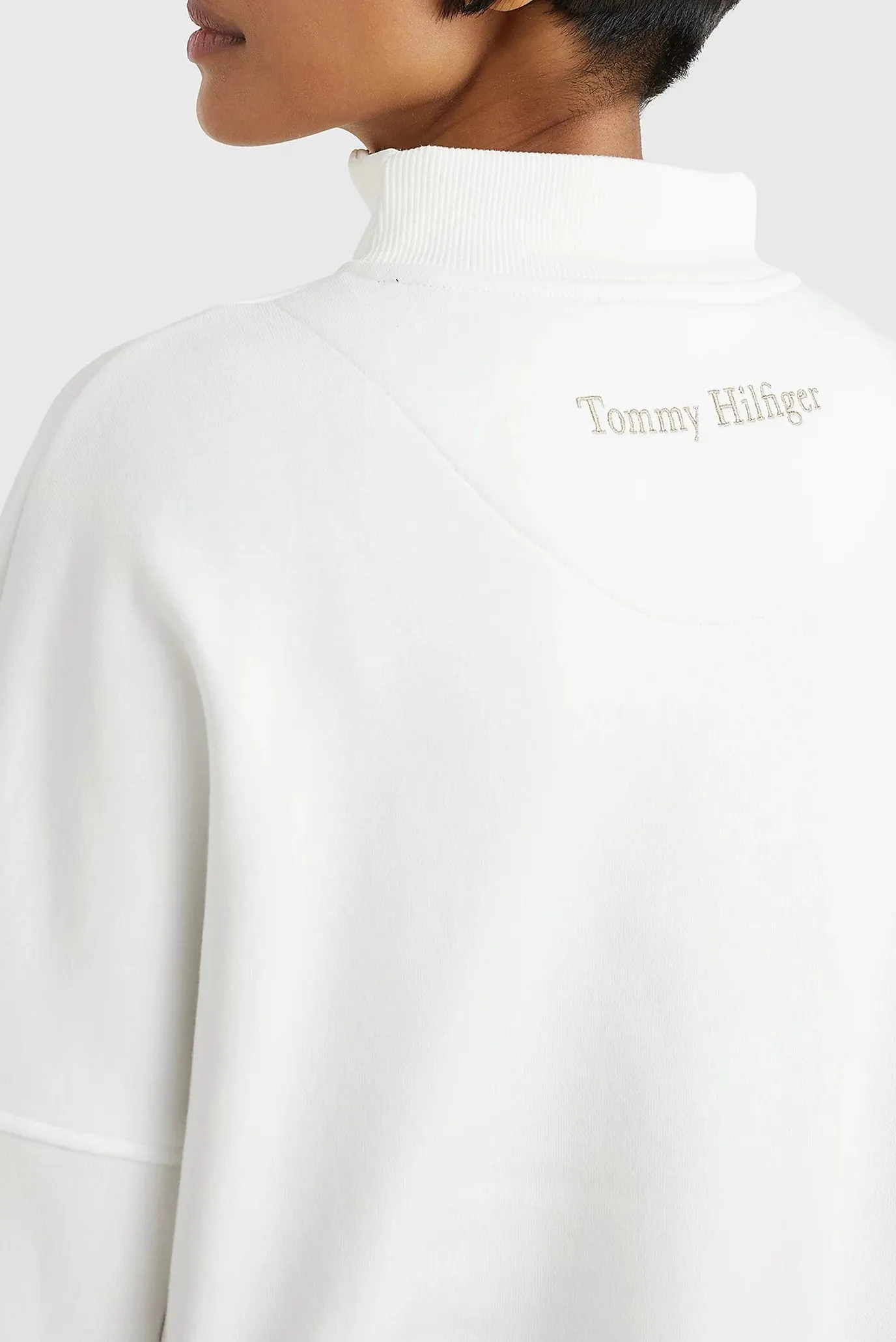 Женская белая спортивная кофта 4