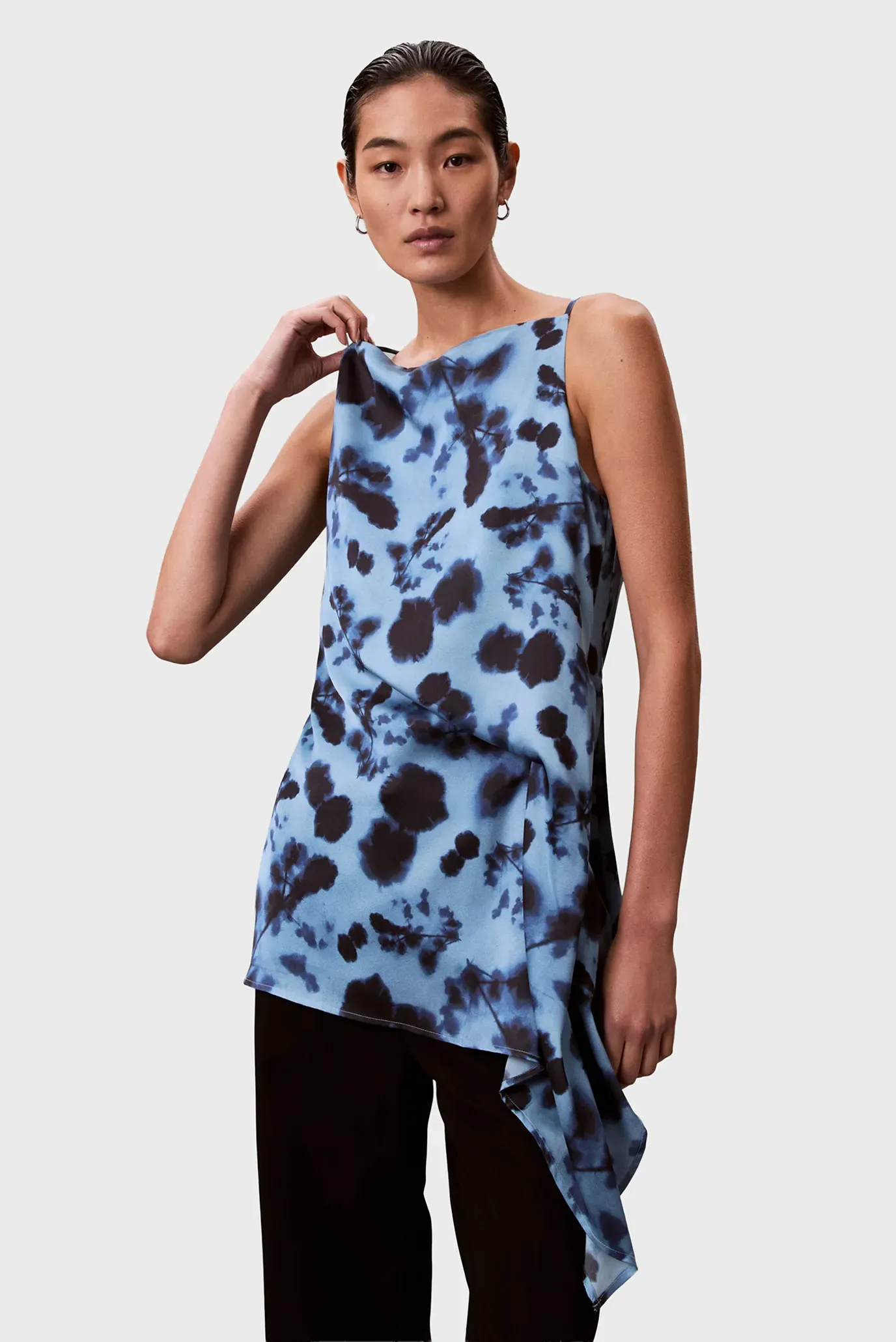 Топ Printed Satin Twisted Drape Tank 1