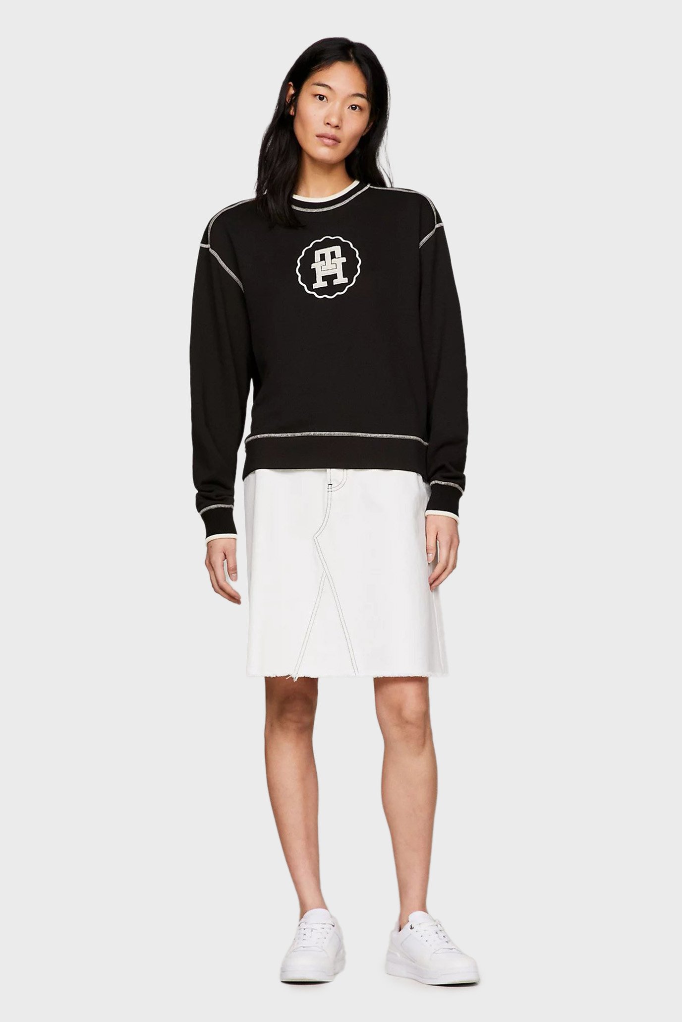 Женский черный свитшот LRG SMD MDN REG C-NK 2