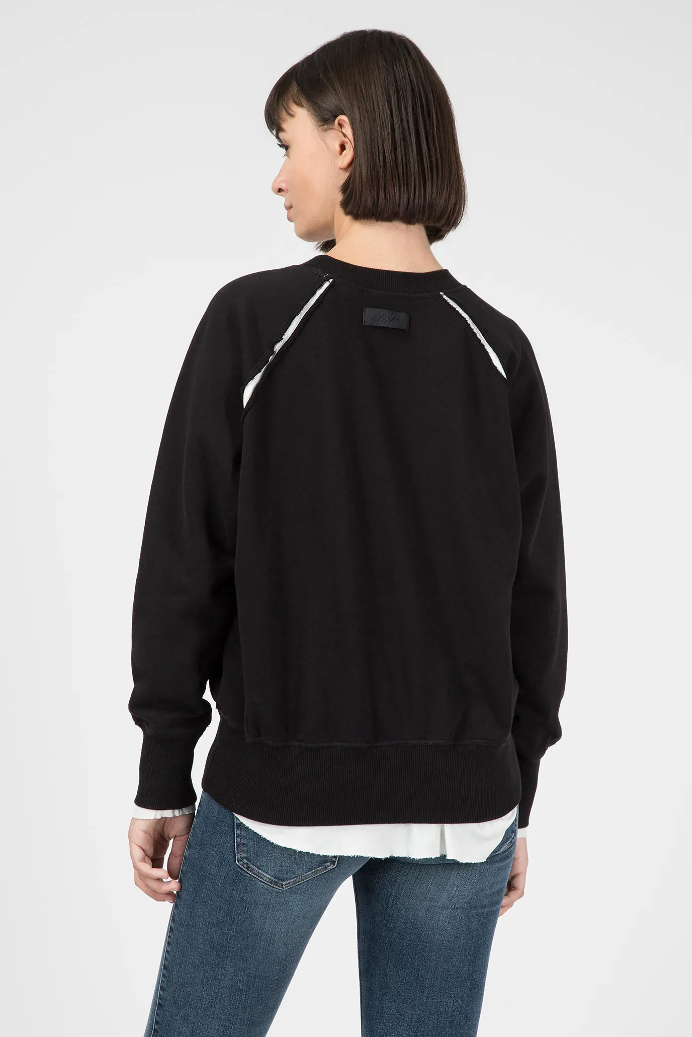 Женский черный свитшот 8