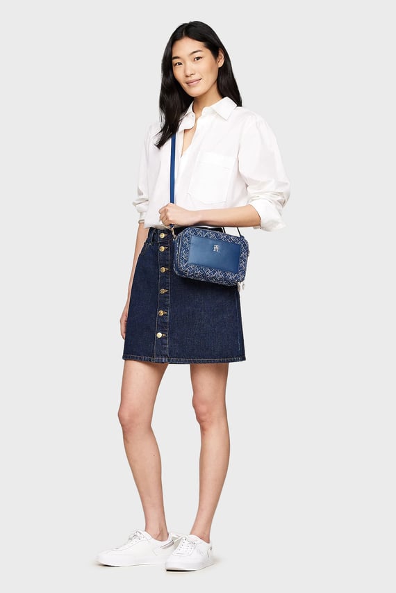 Женская синяя сумка с узором TH DISTINCT CAMERA BAG MONO Tommy Hilfiger