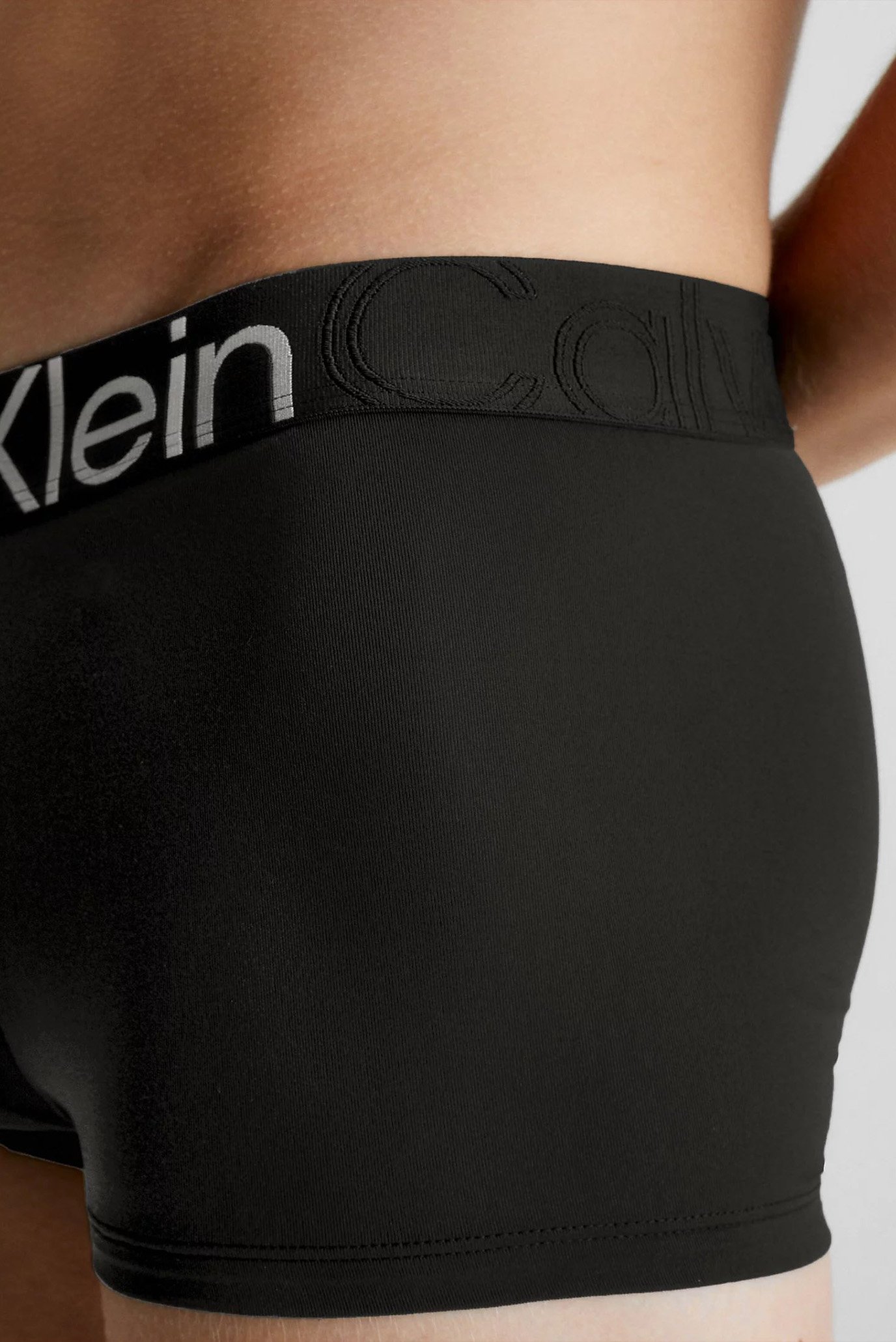 Трусы LOW RISE TRUNK Calvin Klein 000NB3455A — FR Group