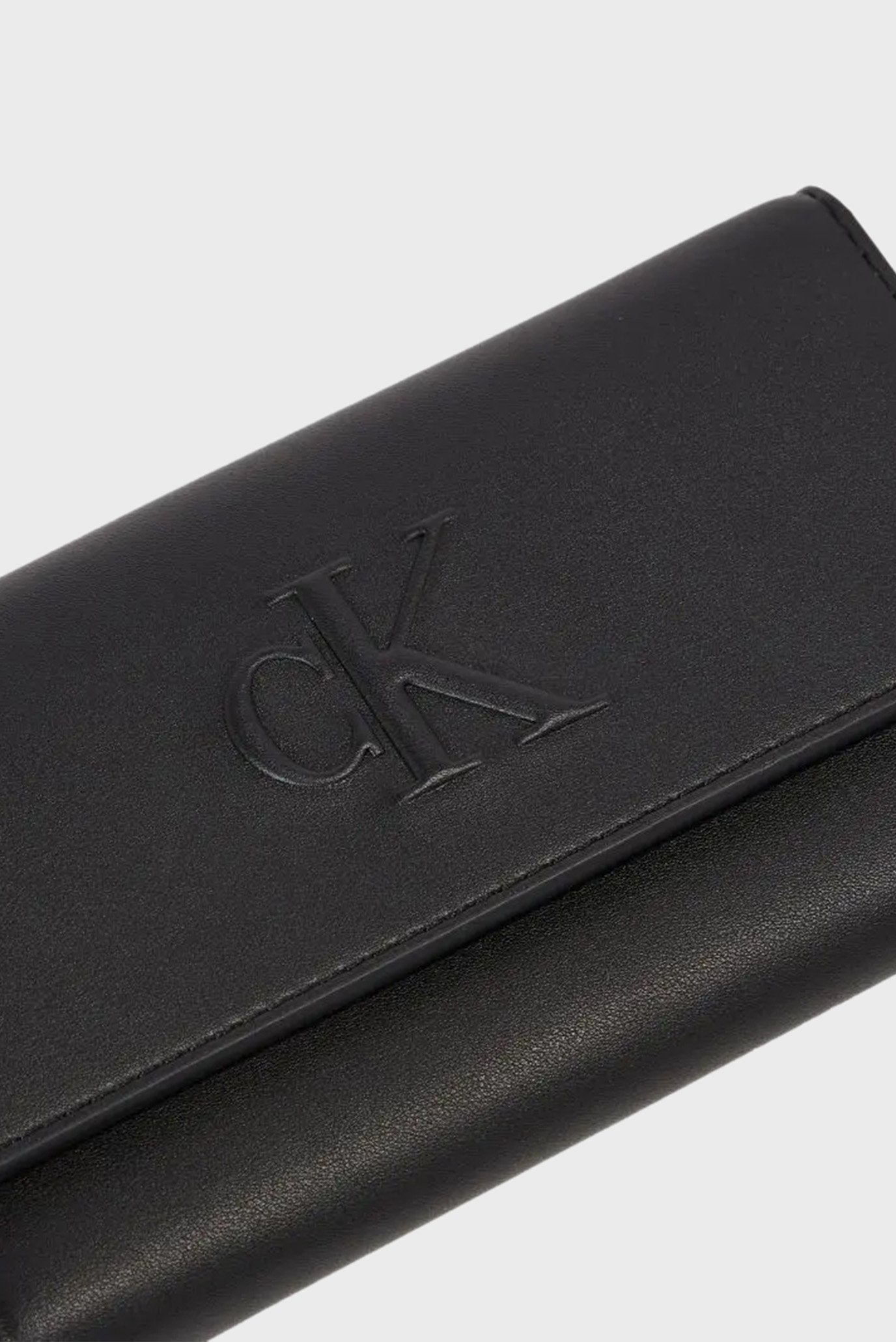 Кошелек SCULPTED LONG FOLD STRAP 2