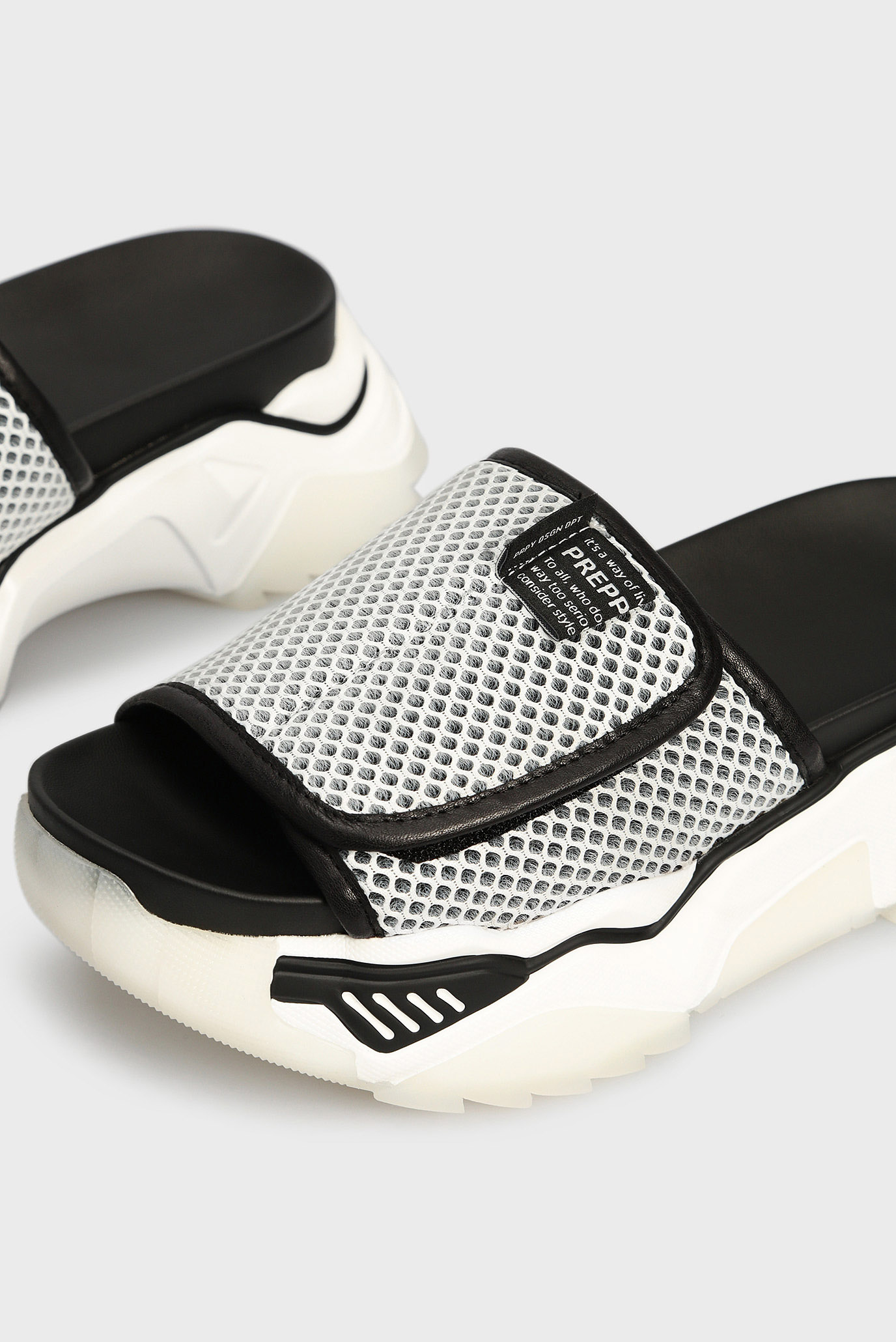 Женские белые слайдеры 12