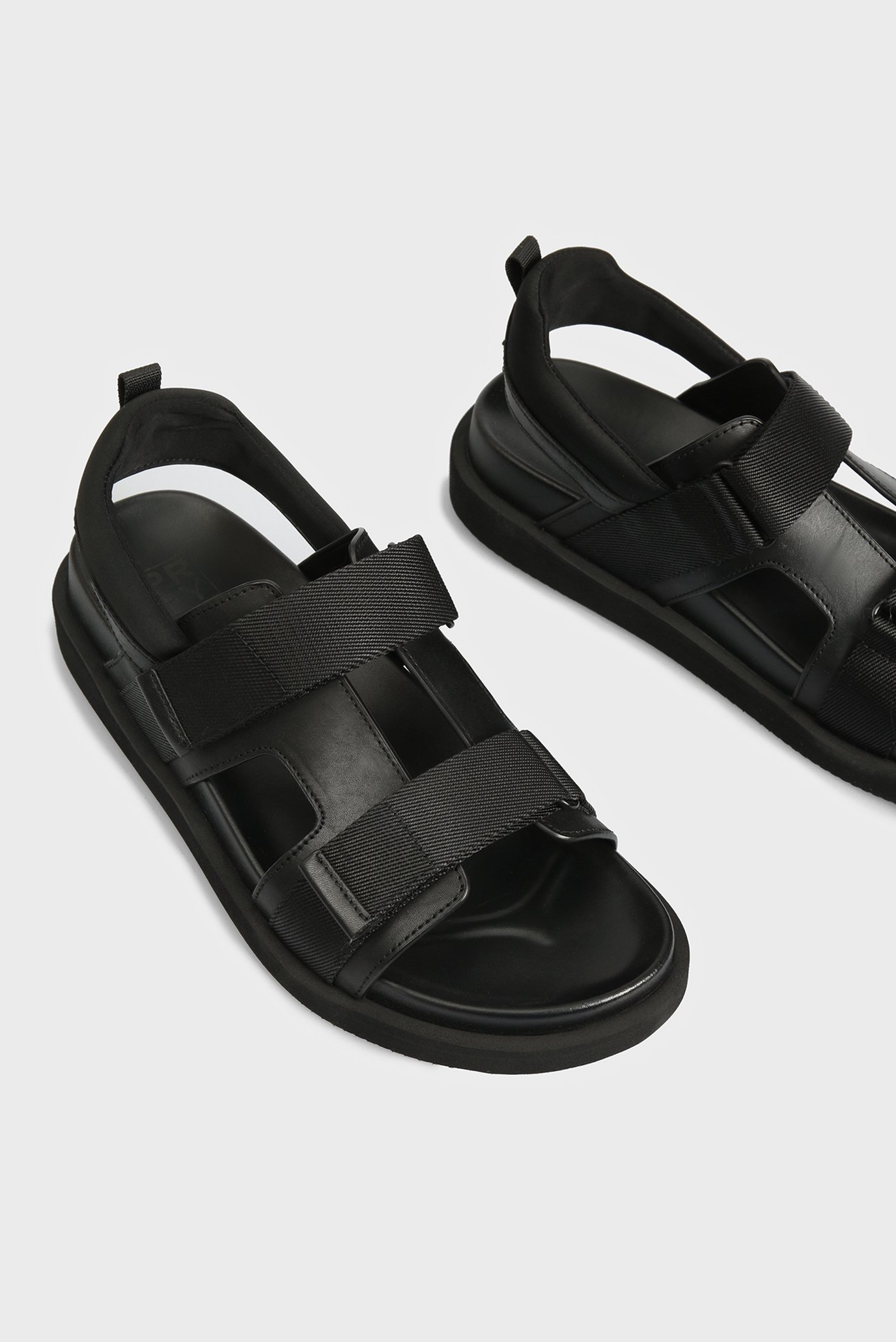 Мужские черные сандалии 7