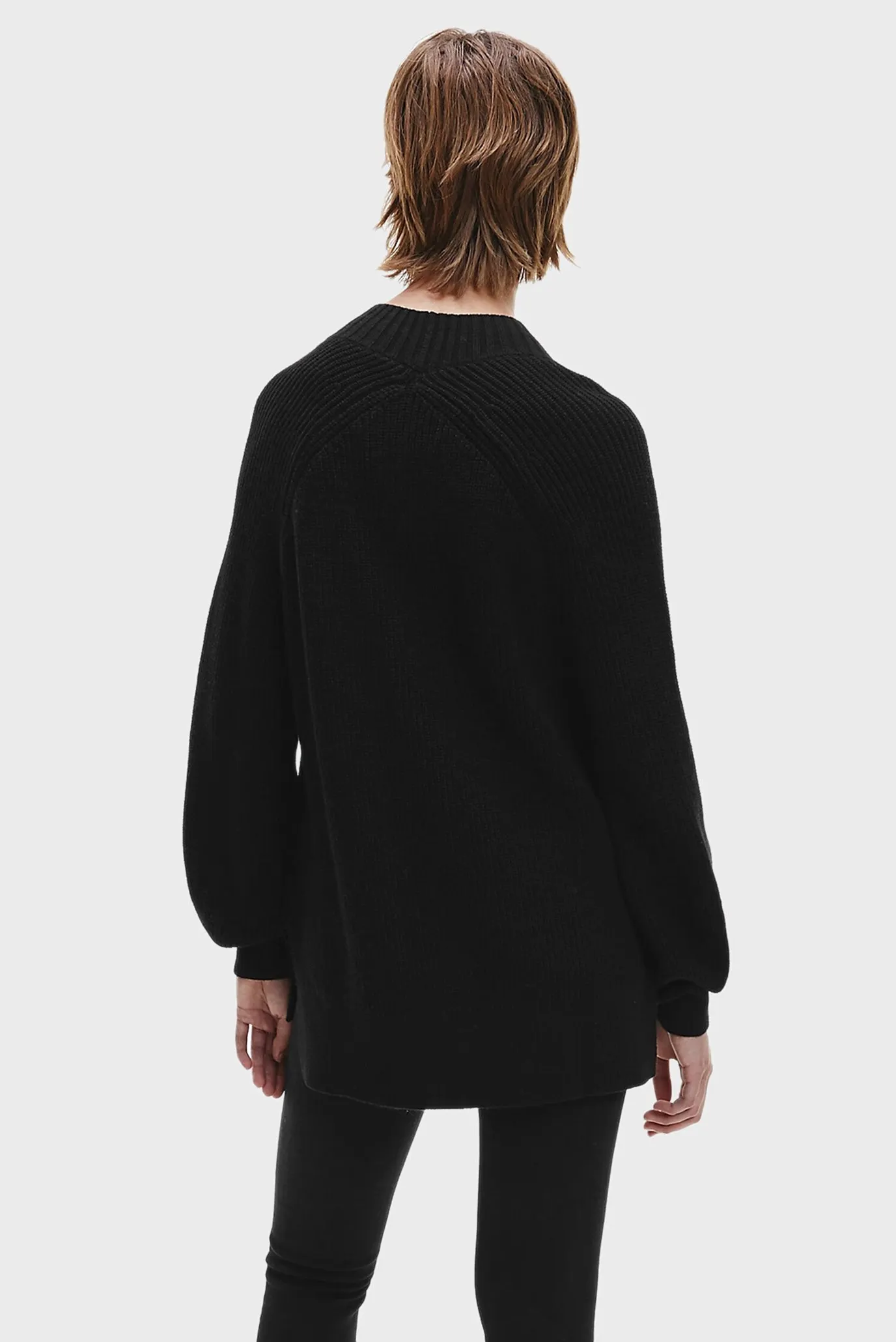 Женский черный свитер CK RAGLAN 3